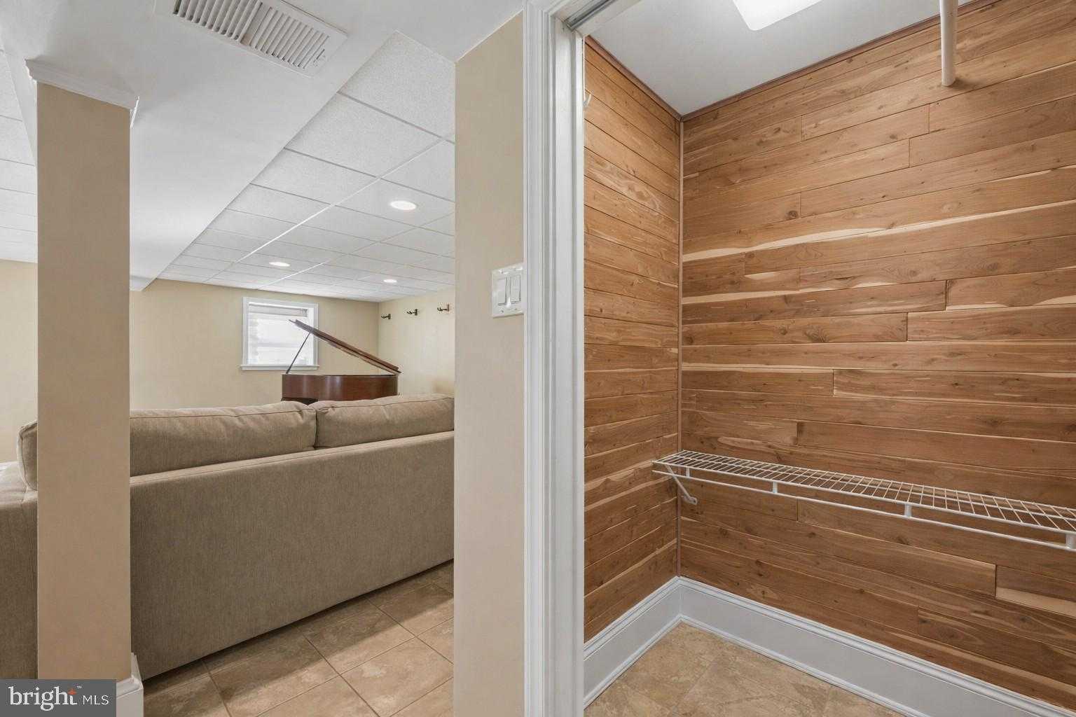 100 Evergreen Dr photo 27