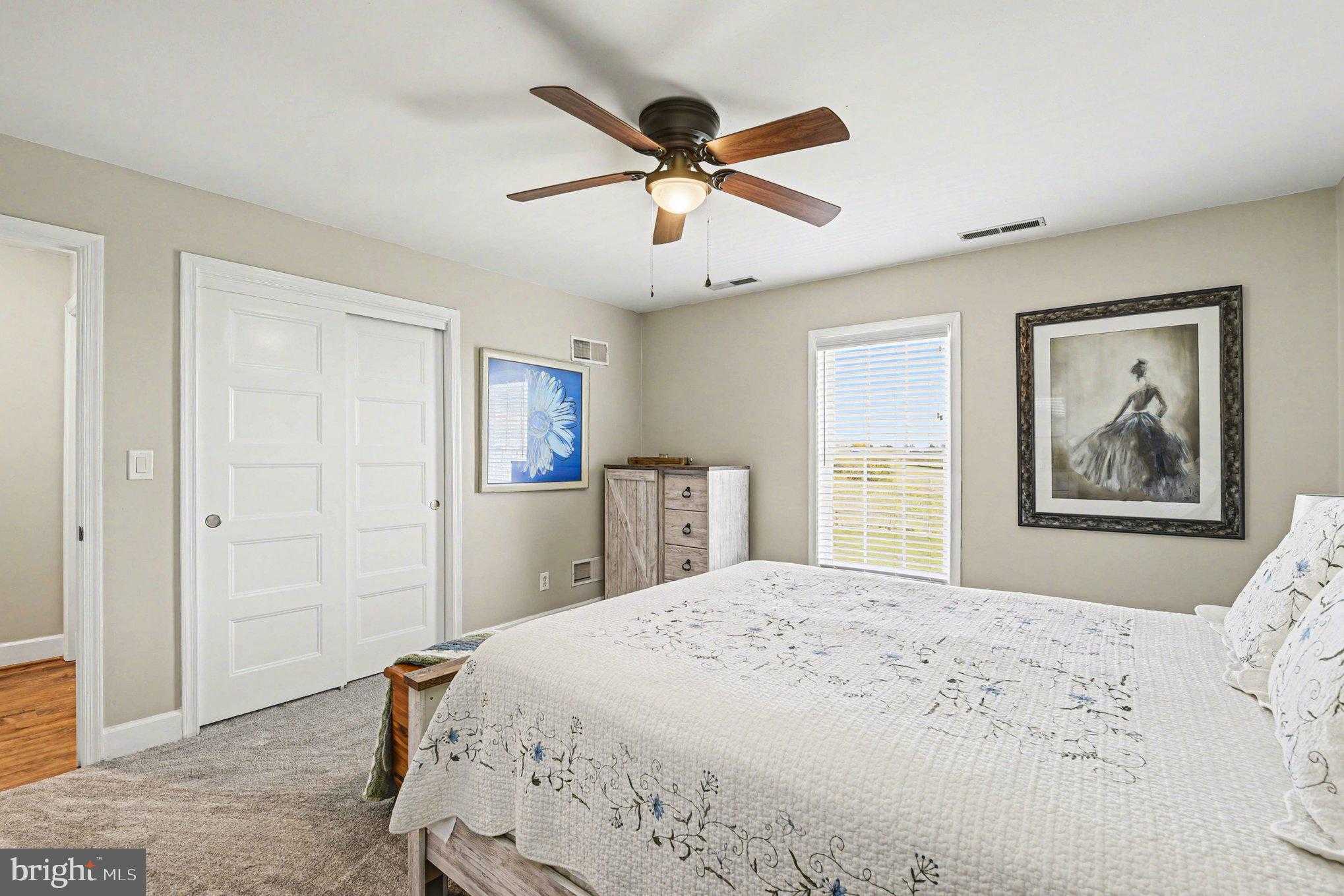 4460 Shangri LA Rd photo 36