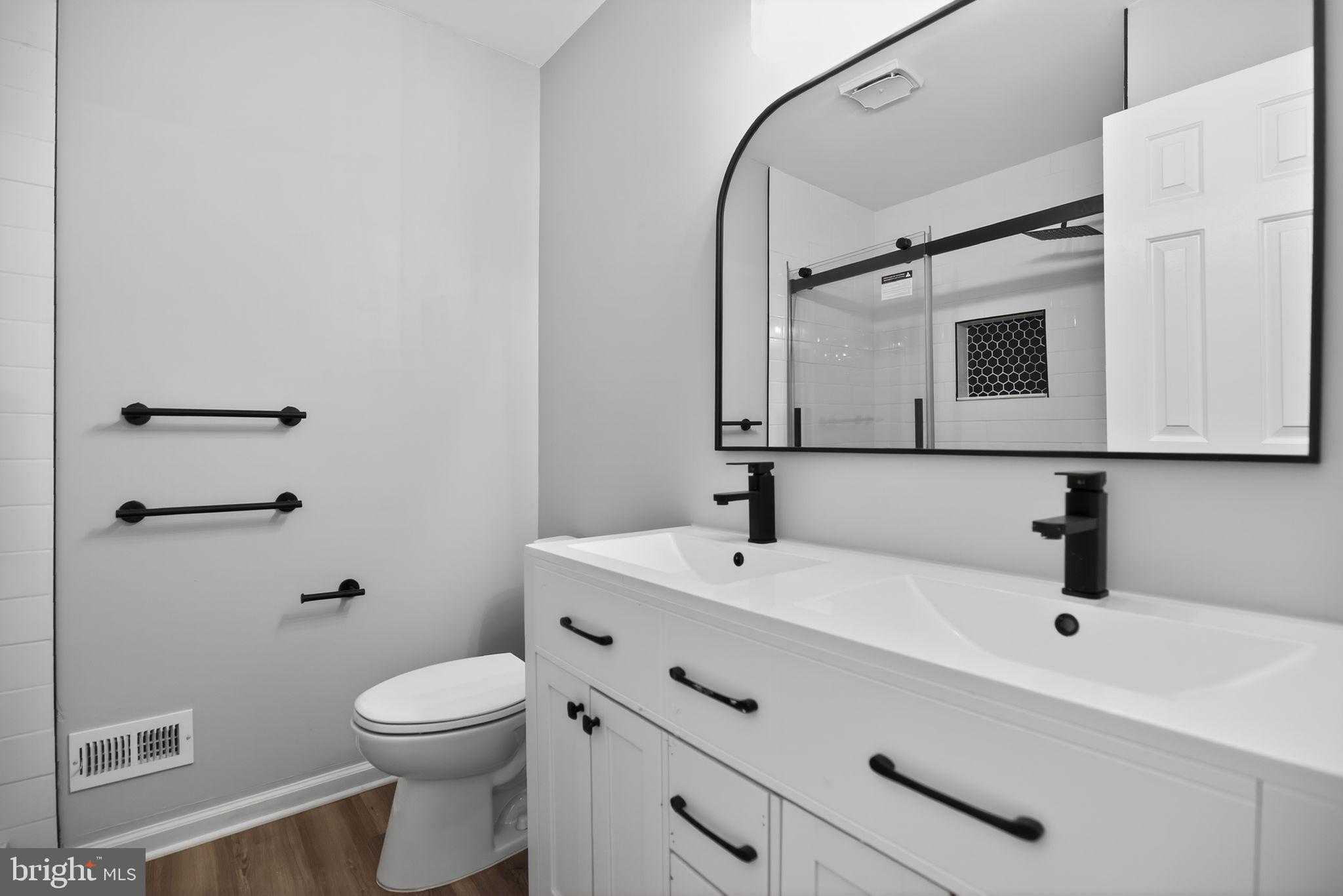 9 E Ridge Mews photo 17