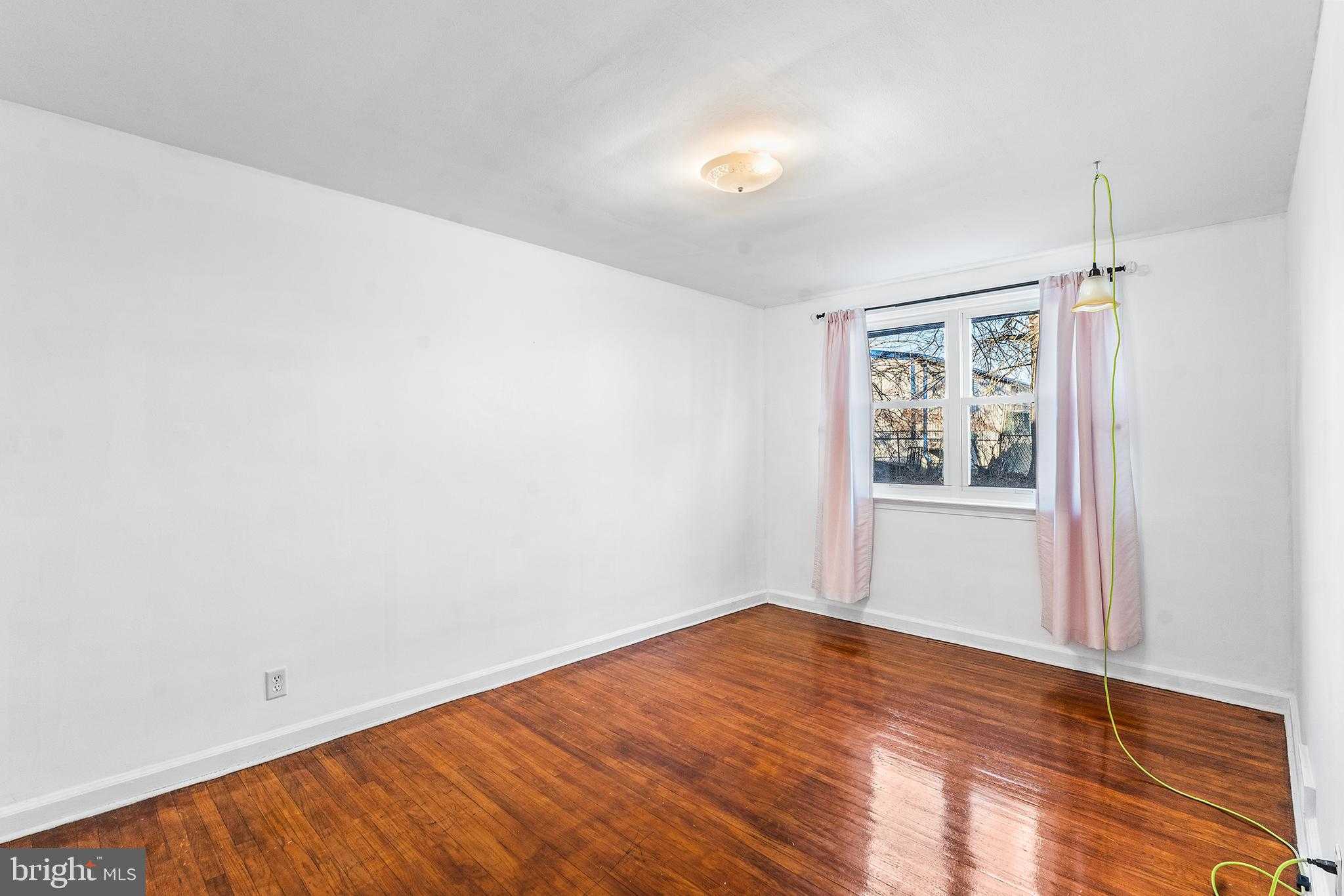 6228 Algon Ave photo 6