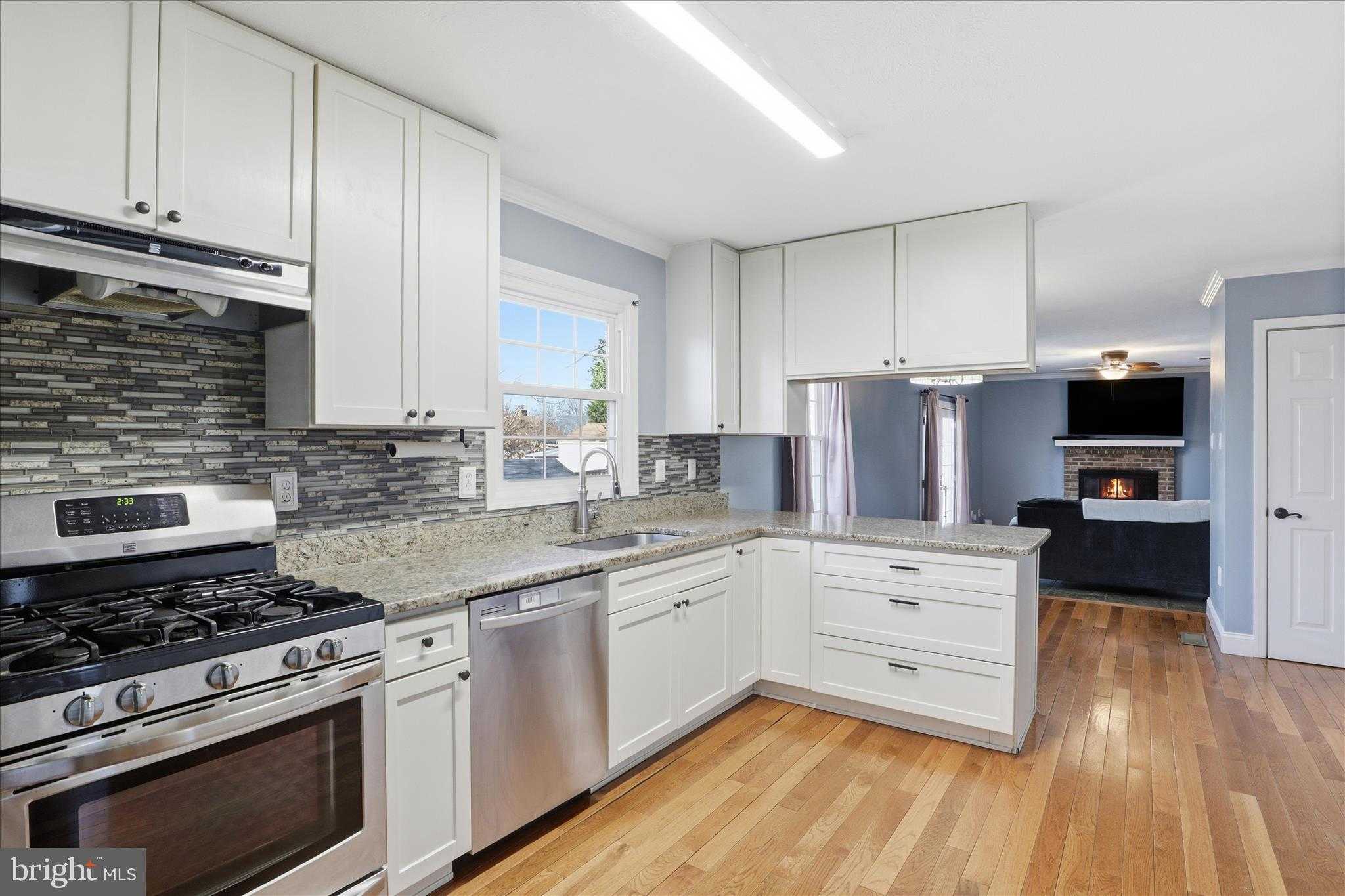 9634 Branchview Ln photo 2