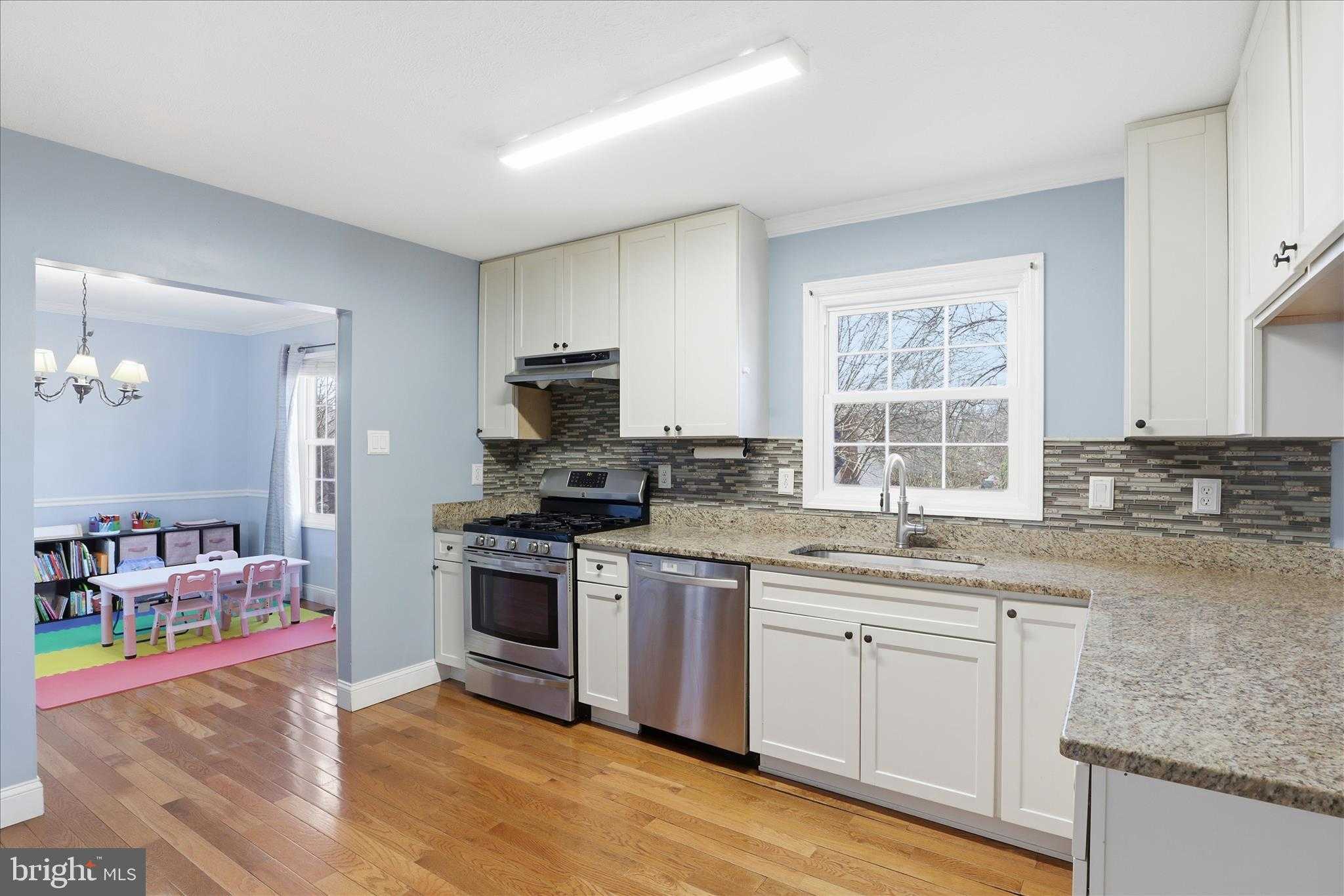 9634 Branchview Ln photo 4