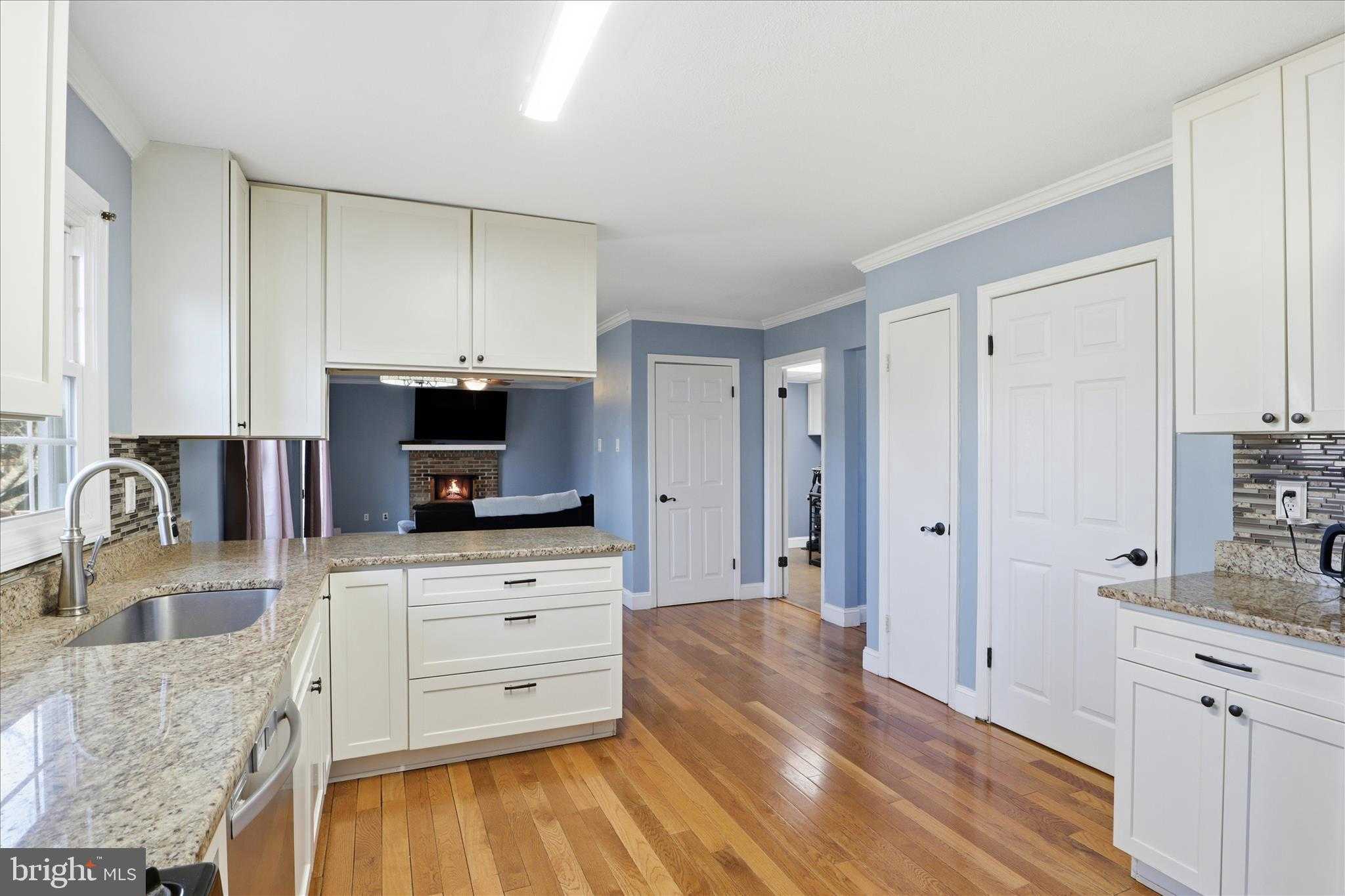 9634 Branchview Ln photo 5