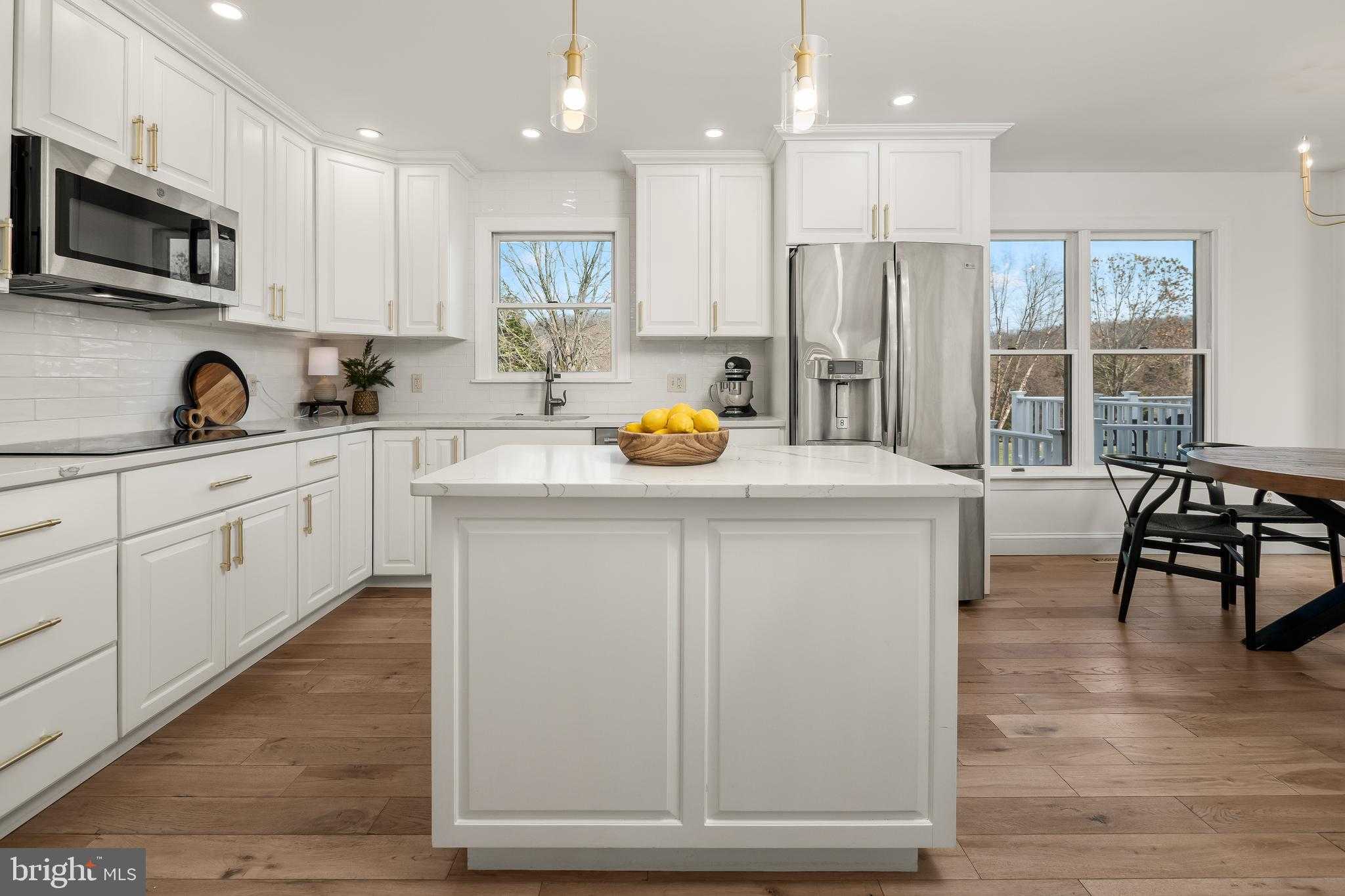 4801 Meadowview Ter photo 10