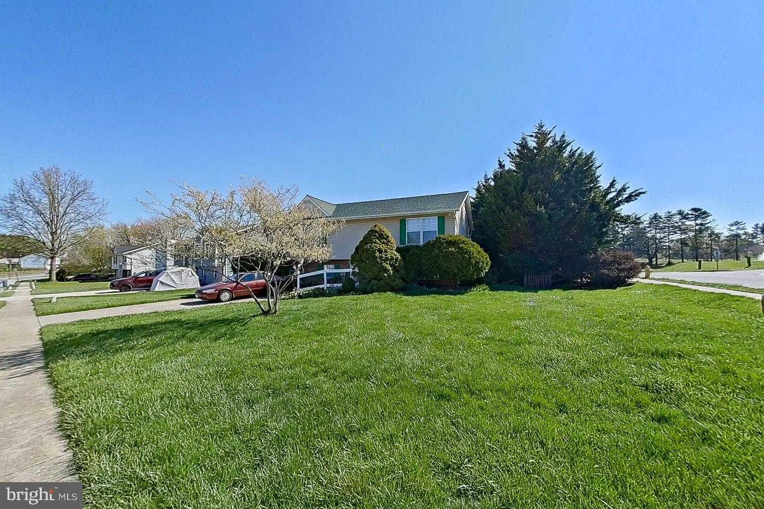 1 Bancroft St photo 3