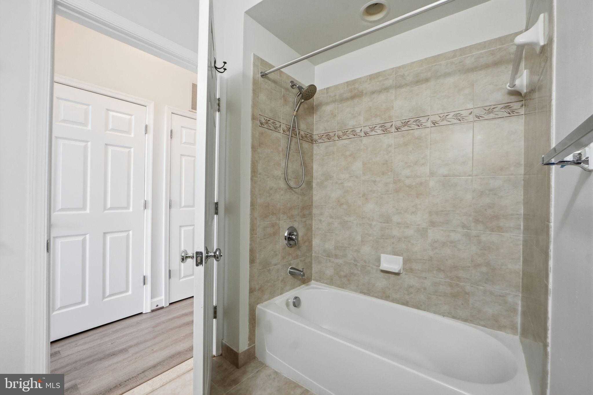 6161 Willow Pl Apt 308 photo 19