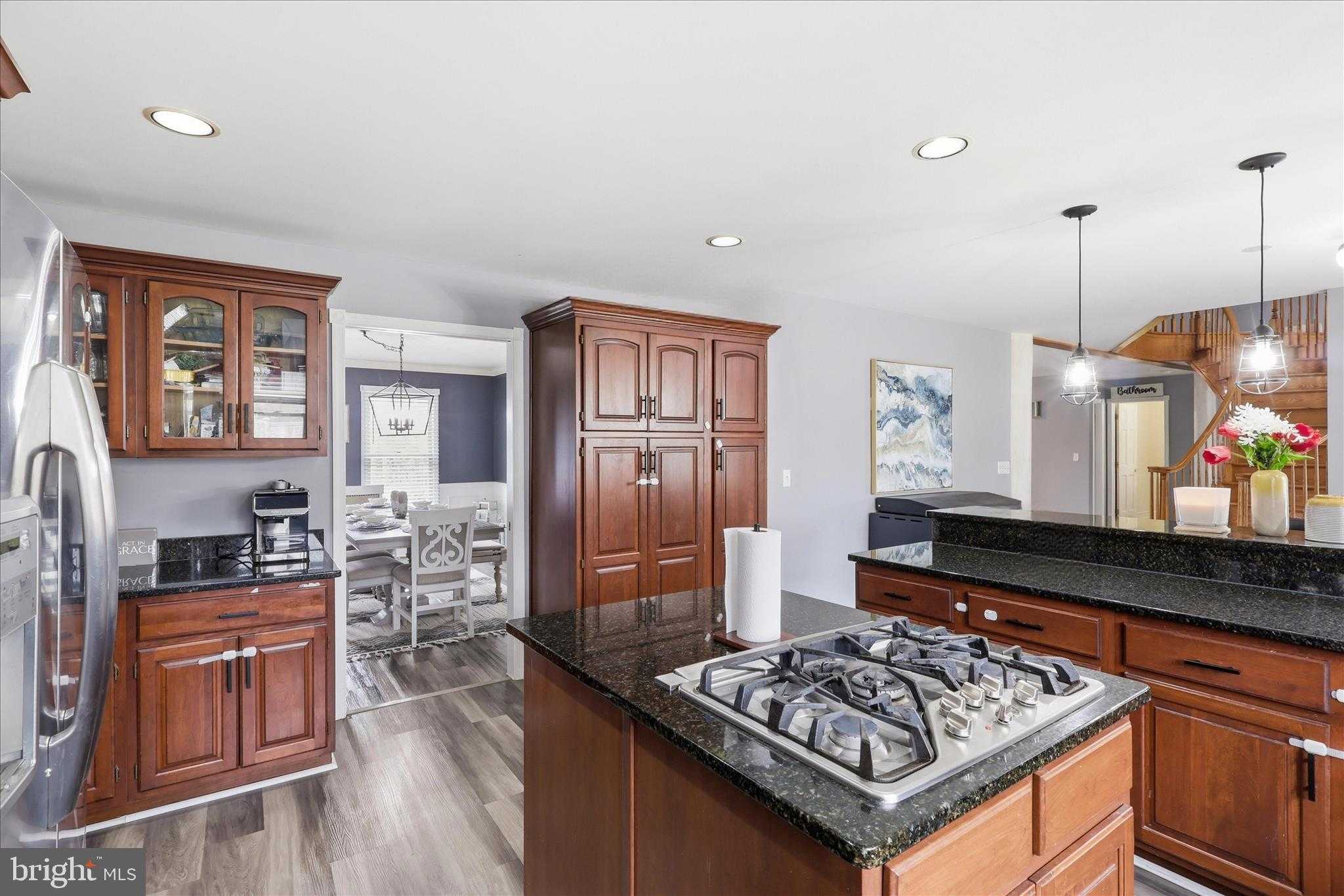 18819 Fountain Ter photo 11