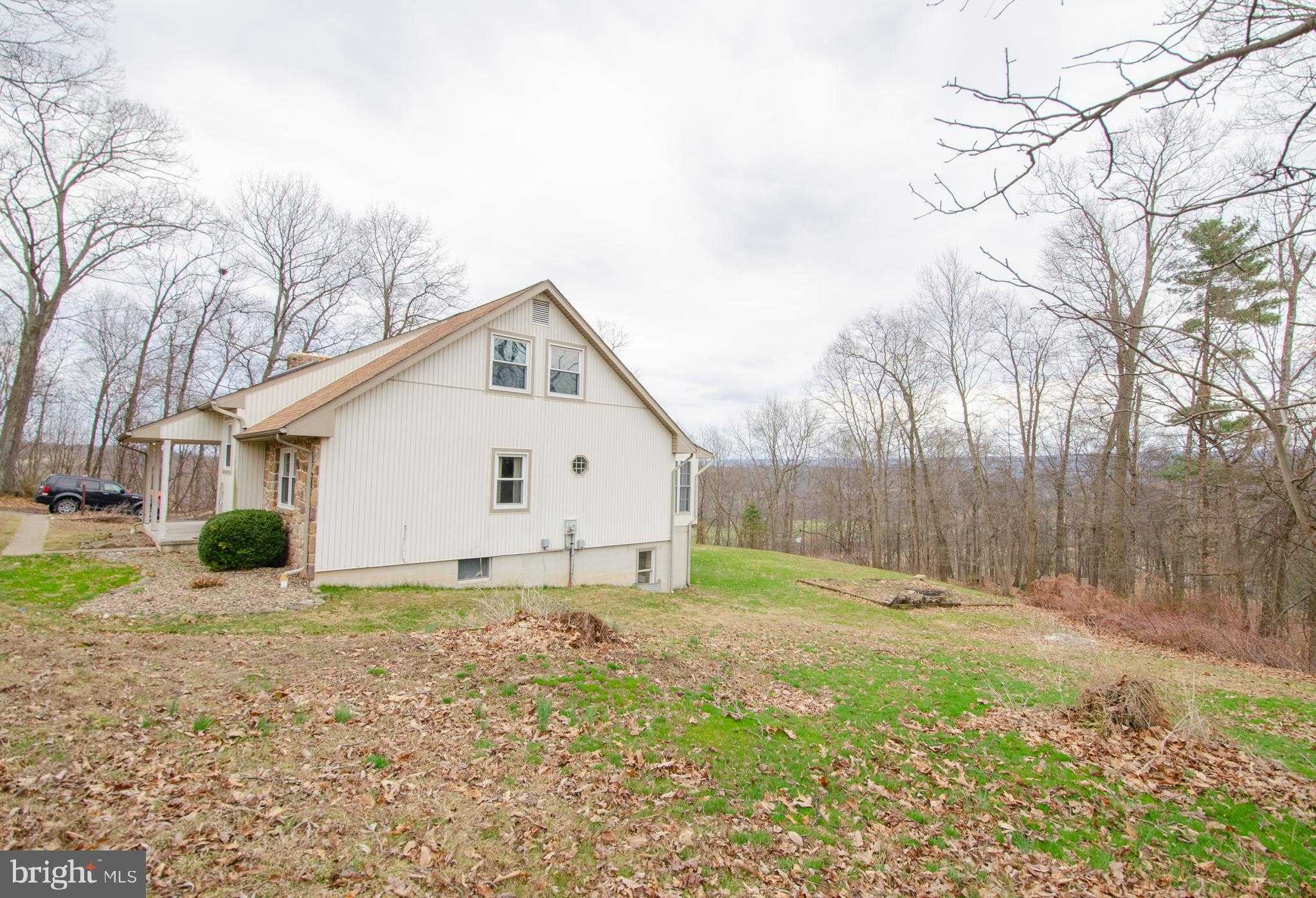 25 Basin Hill Rd photo 3