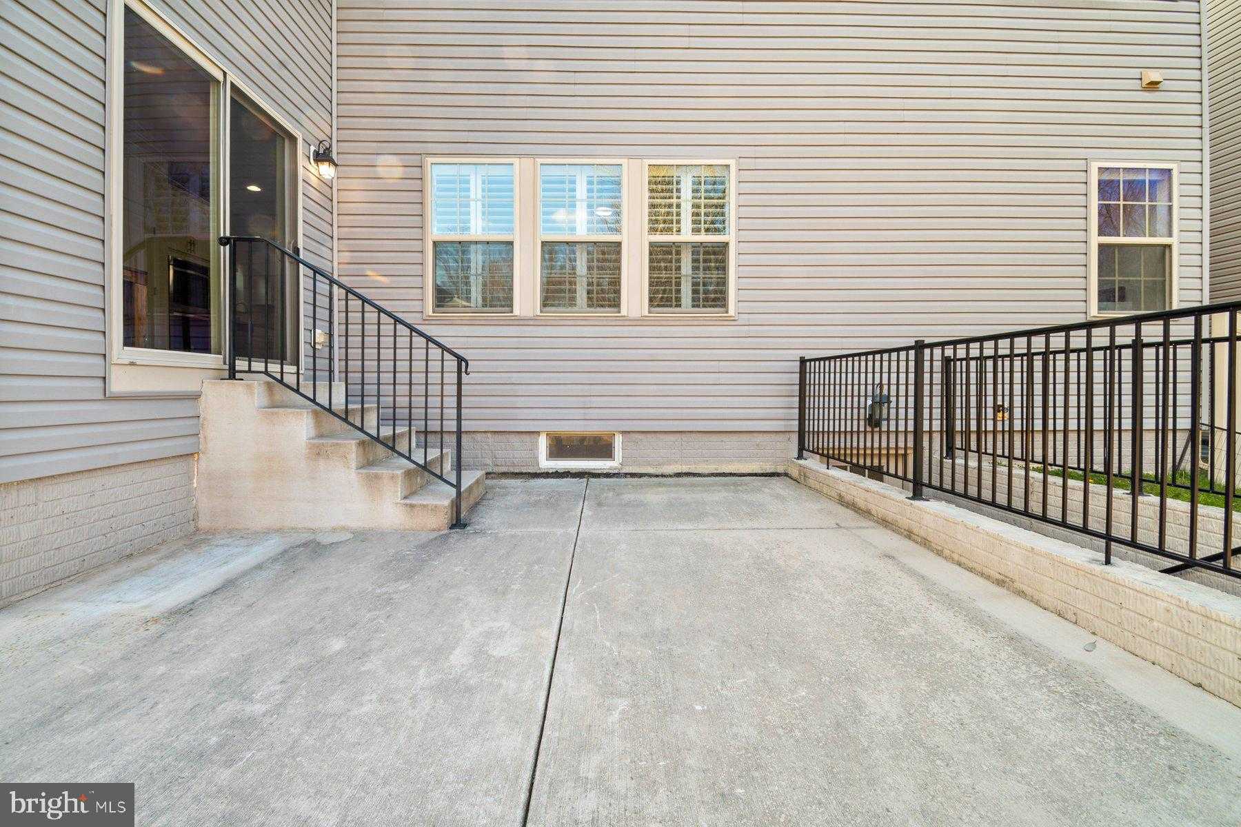 7605 Gigur Dr photo 37