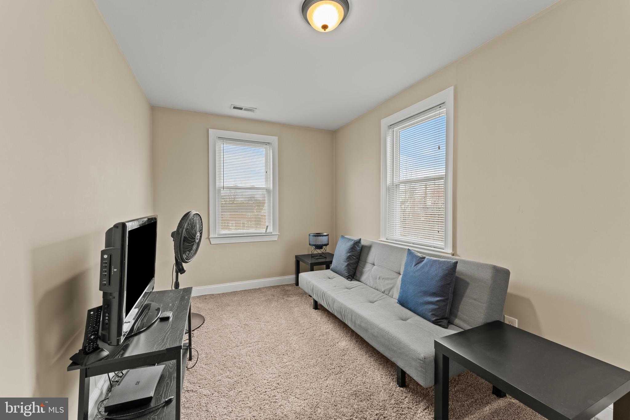 3217 Woodring Ave photo 18