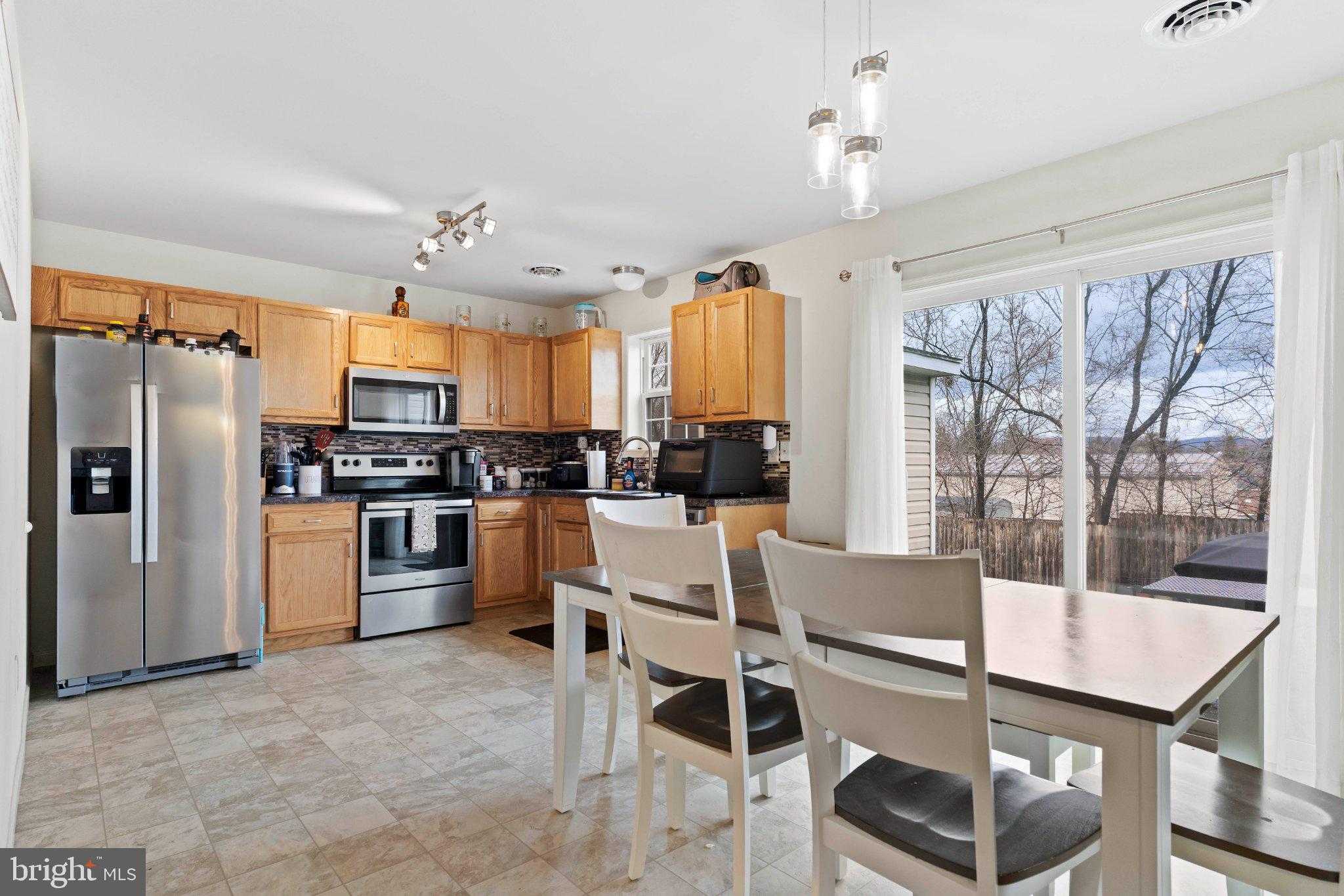 25 Parkview Dr photo 9