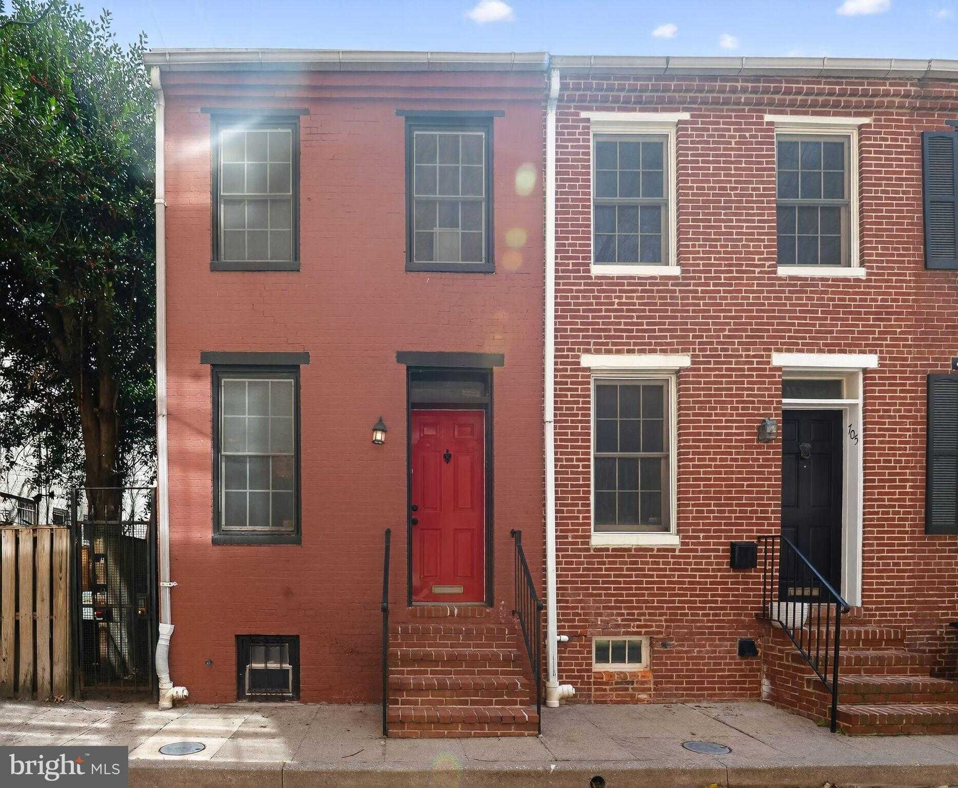 703 Dover St photo 17