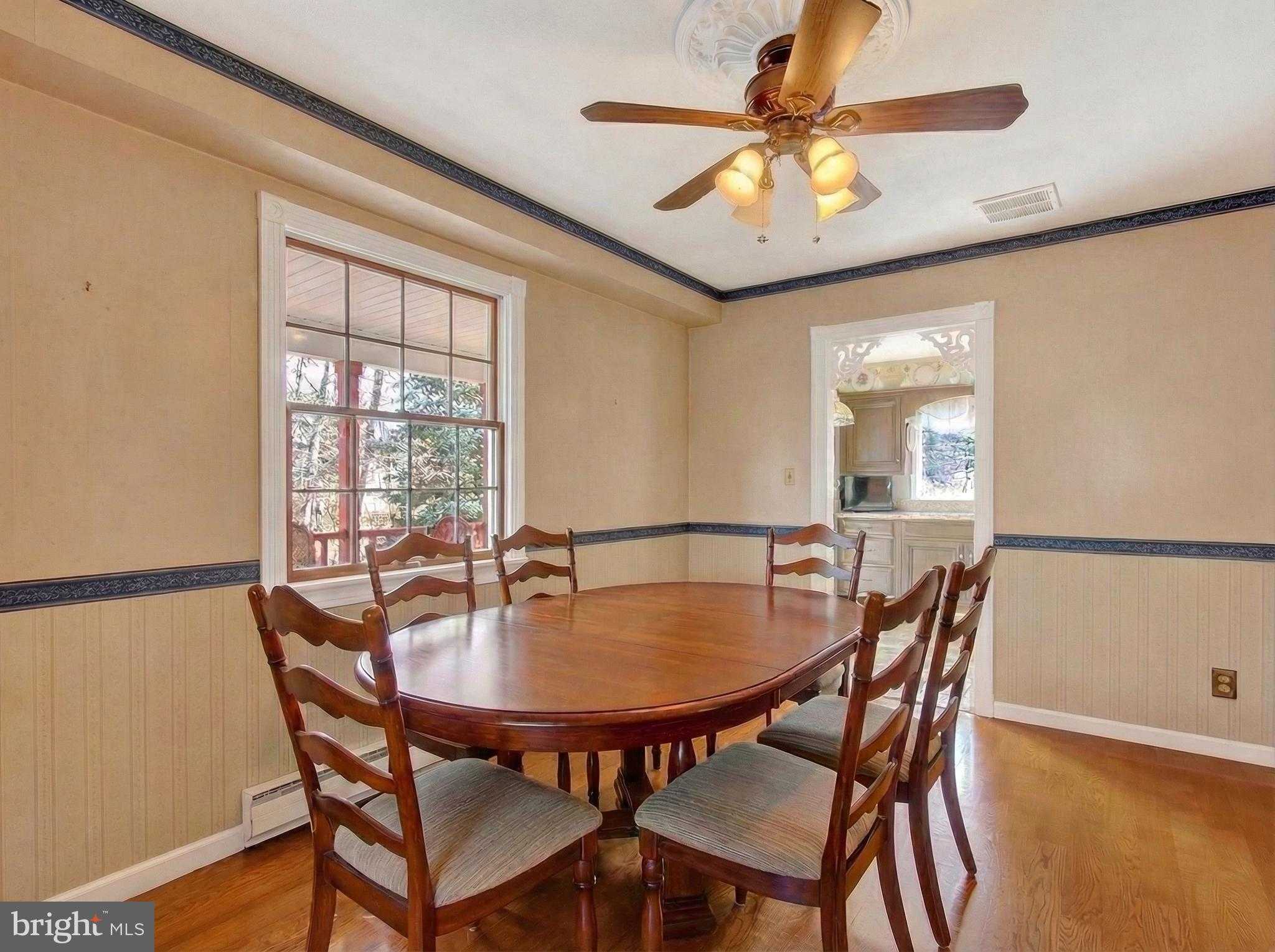 443 Lake Meade Dr photo 12