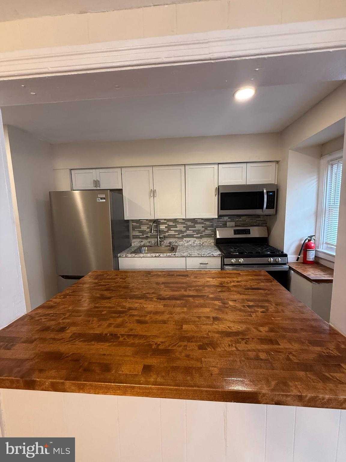 528 Random Rd photo 5