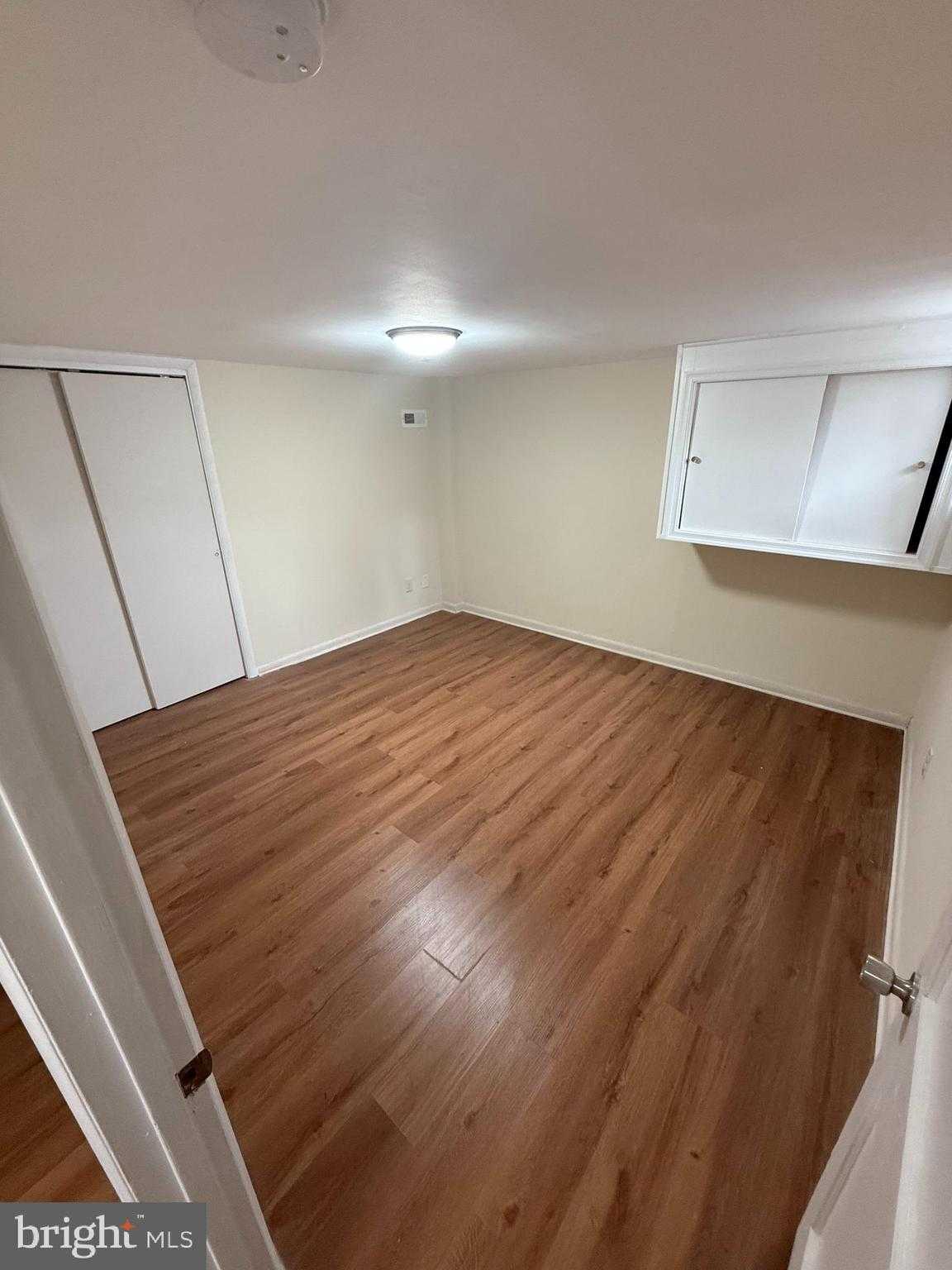 528 Random Rd photo 8