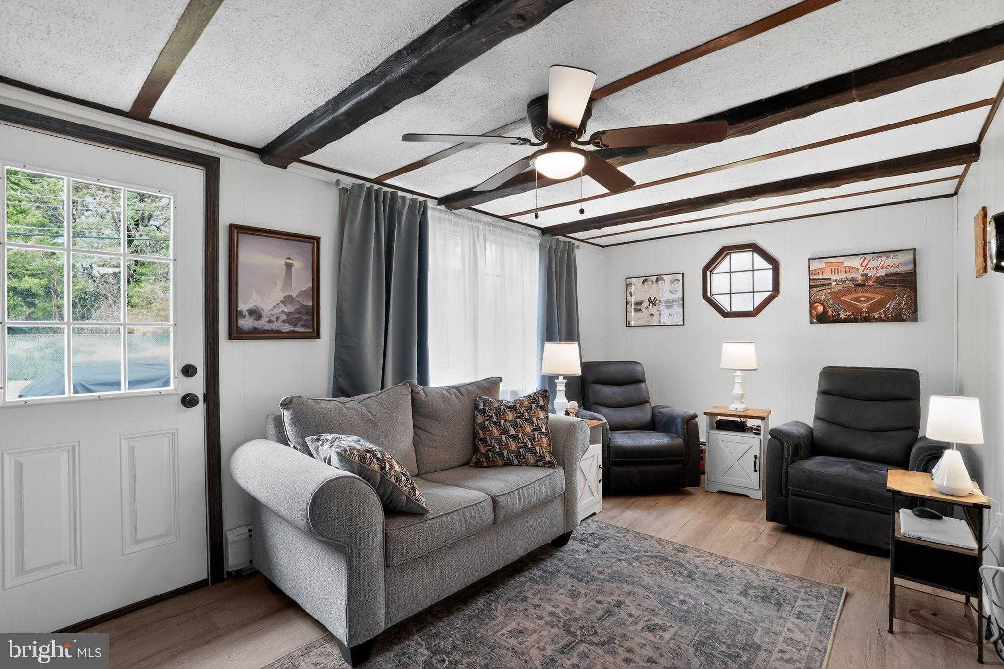 120 Vermont Ln photo 14