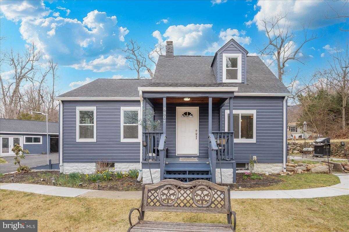 8807 Crystal Falls Dr photo 2