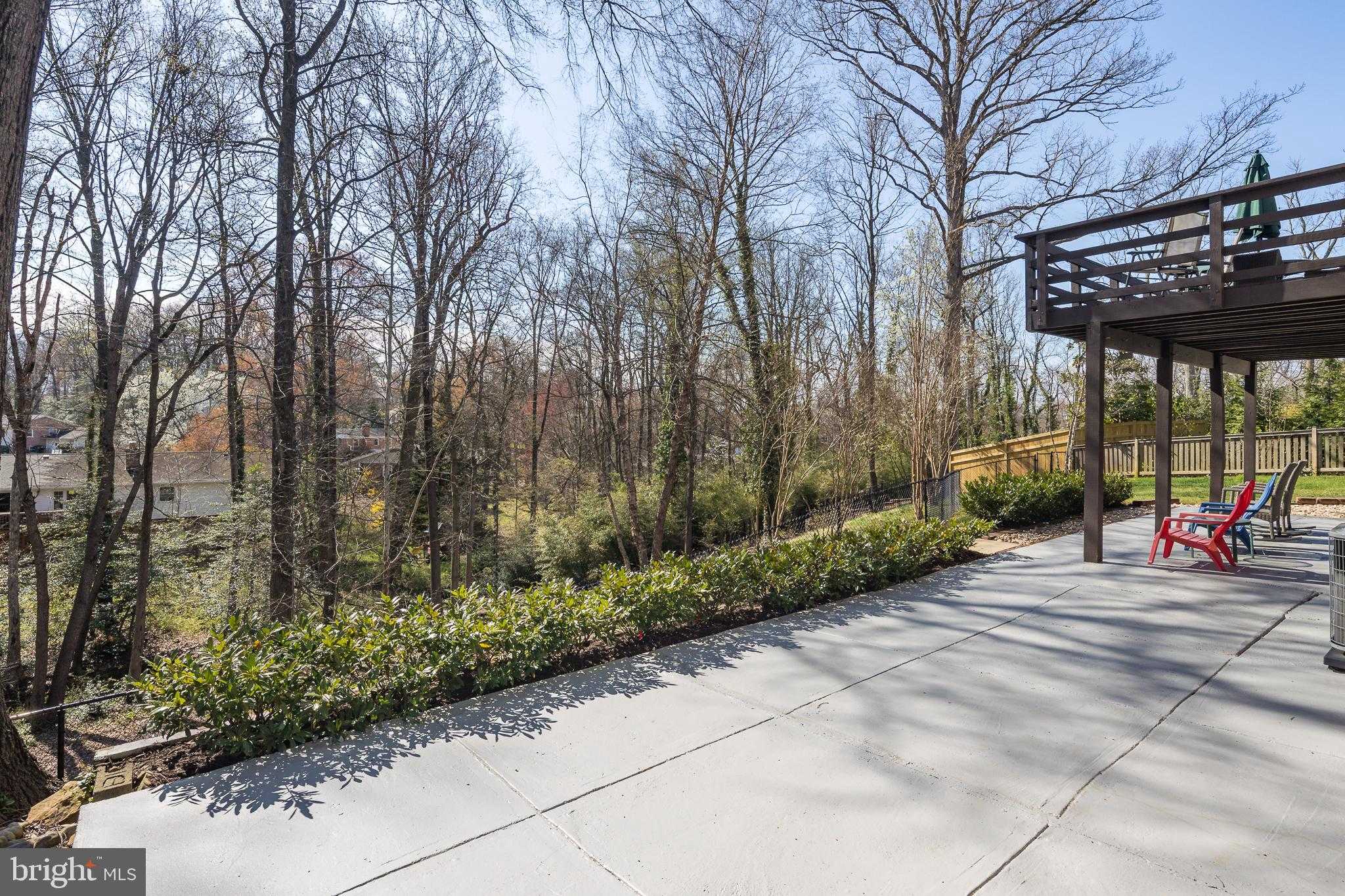 9209 Volunteer Dr photo 35