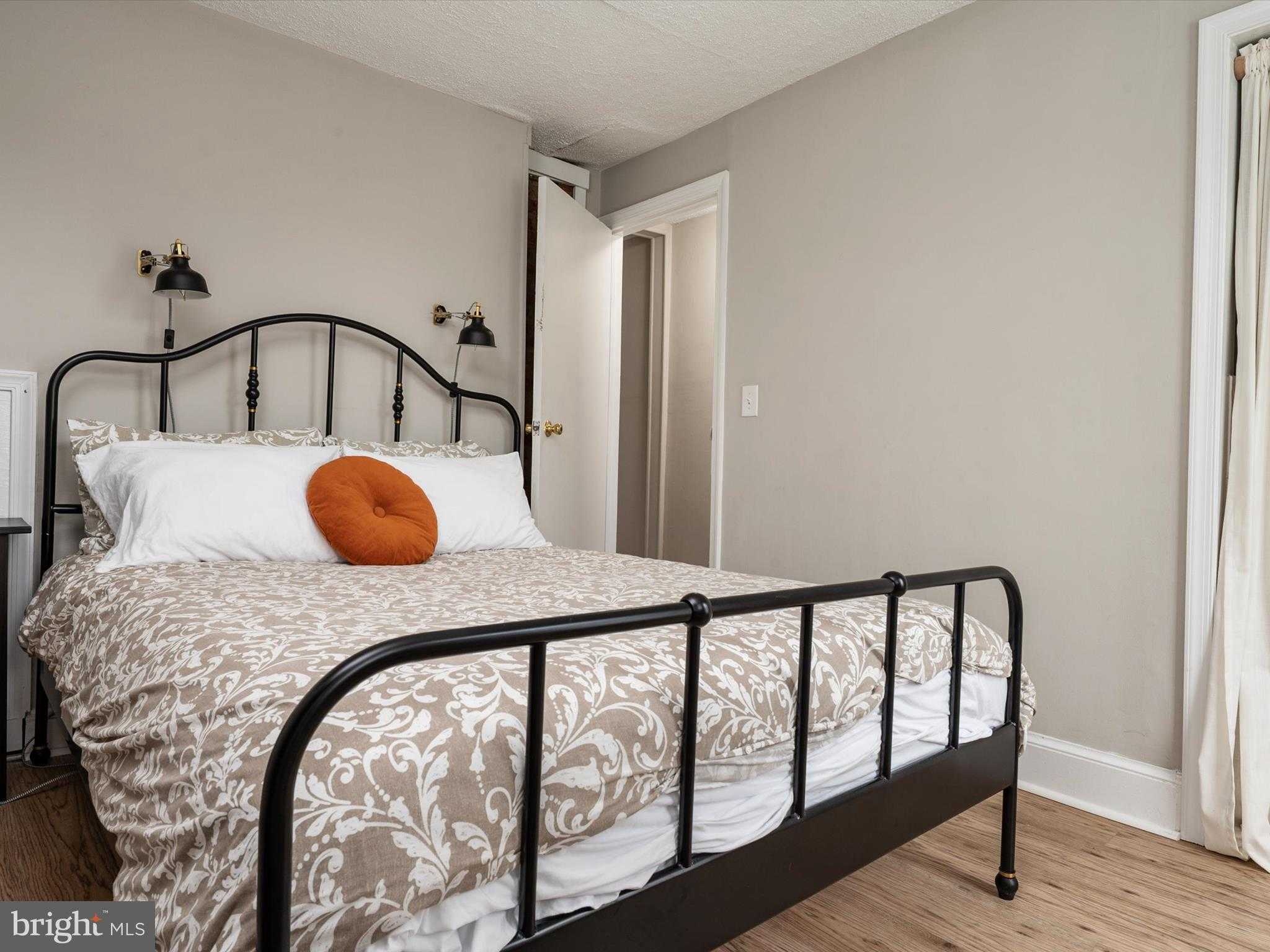 198 Clay St photo 24