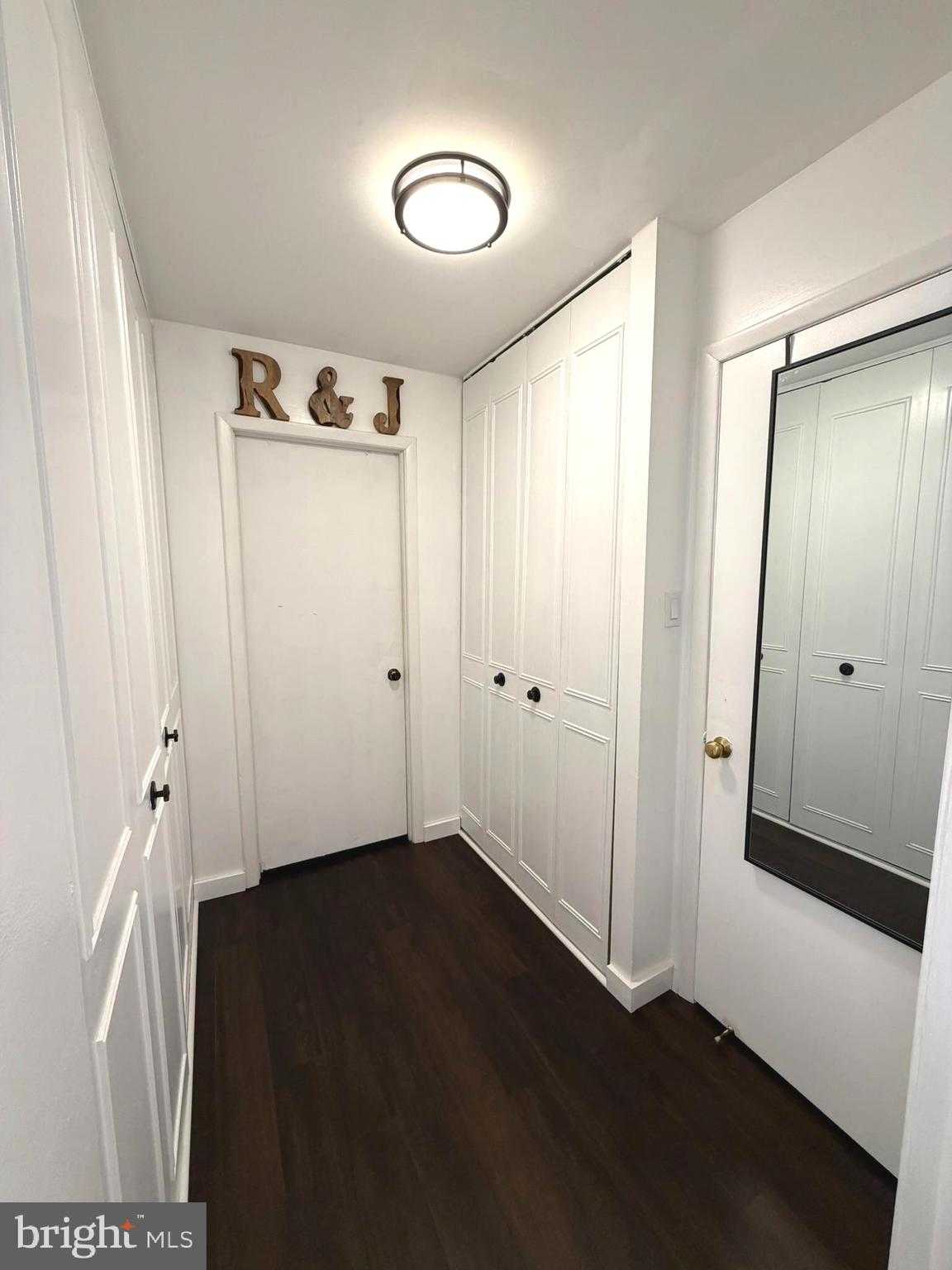 290 Drummers Ln photo 15