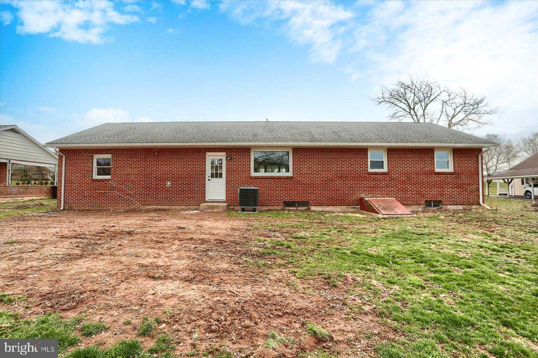 1344 Berrysburg Rd photo 40