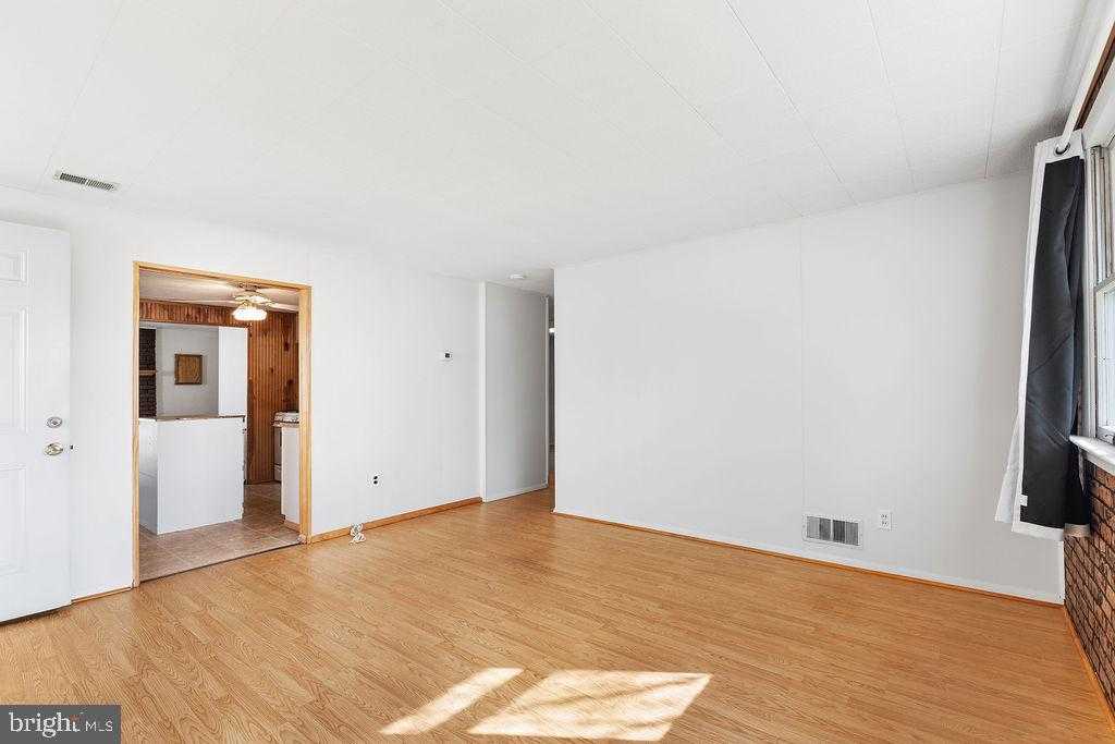 510 New Jersey Ave NE photo 6