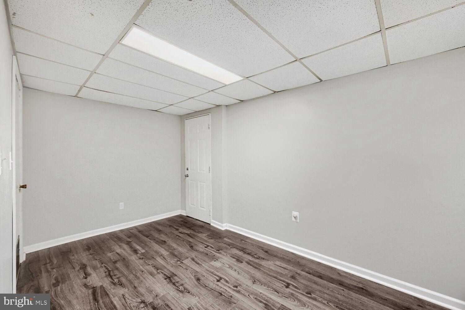 1407 Harford Square Dr photo 25