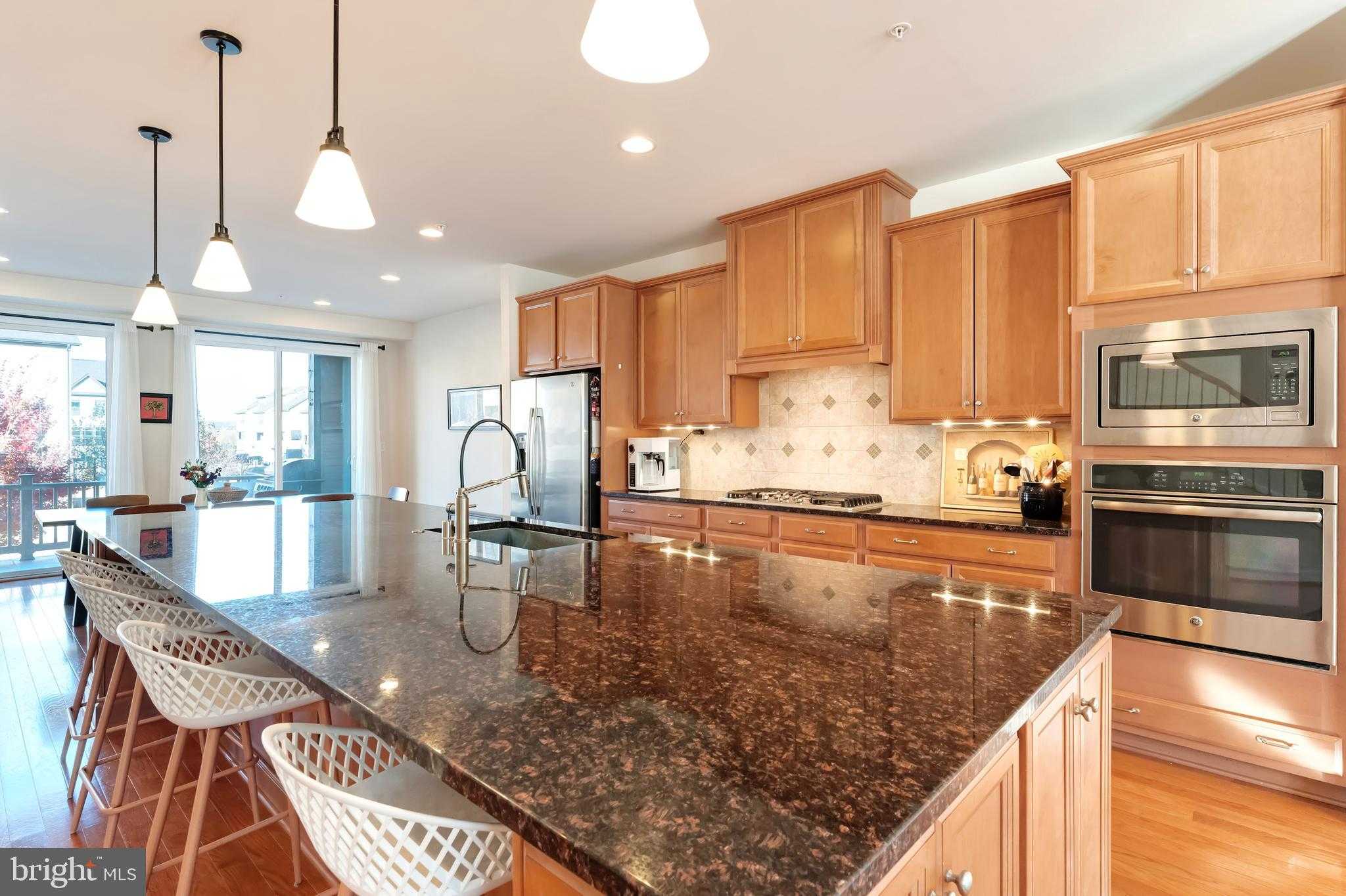 22477 Foundation Dr photo 16