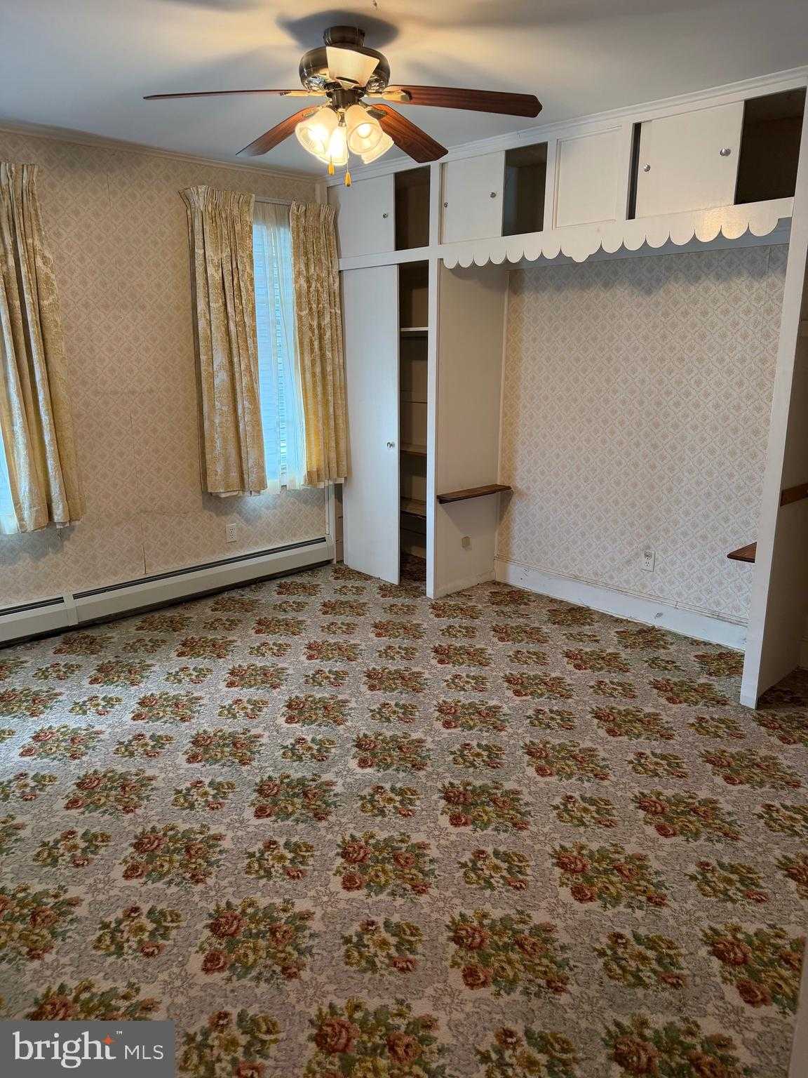 701 E Grand Ave photo 19