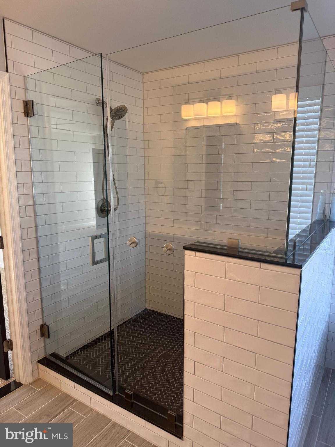 667 Pelhams Reach Dr photo 31