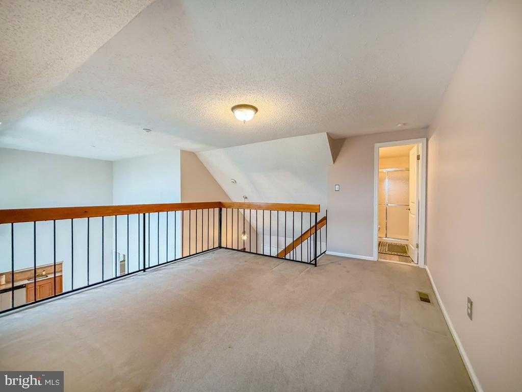 72307 Delaire Landing Rd # 307 photo 30