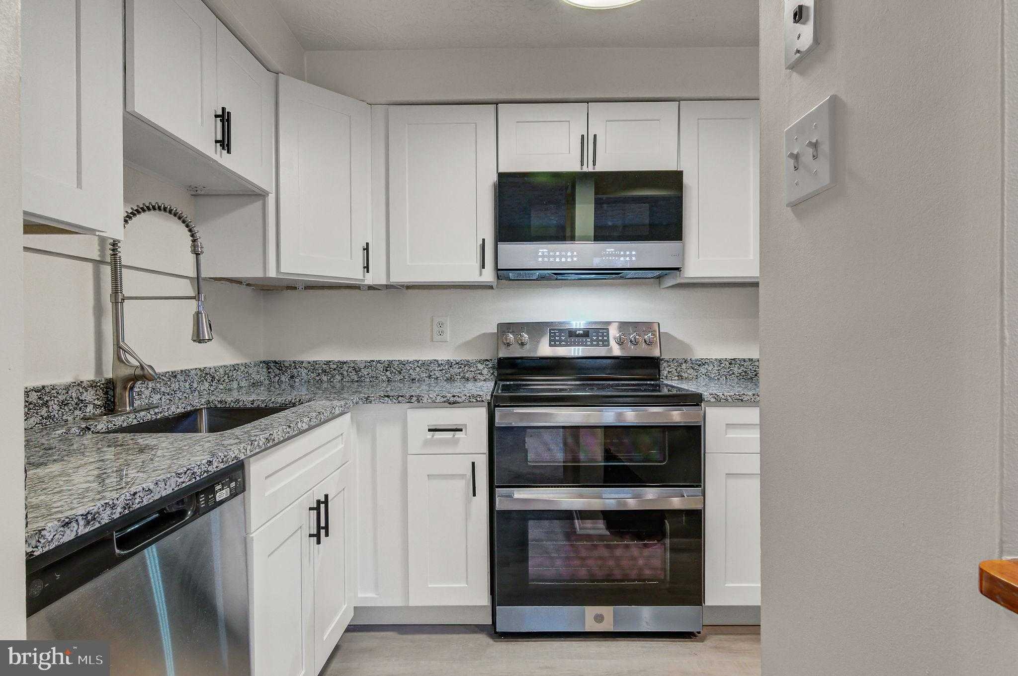 8380 Brockham Dr photo 7