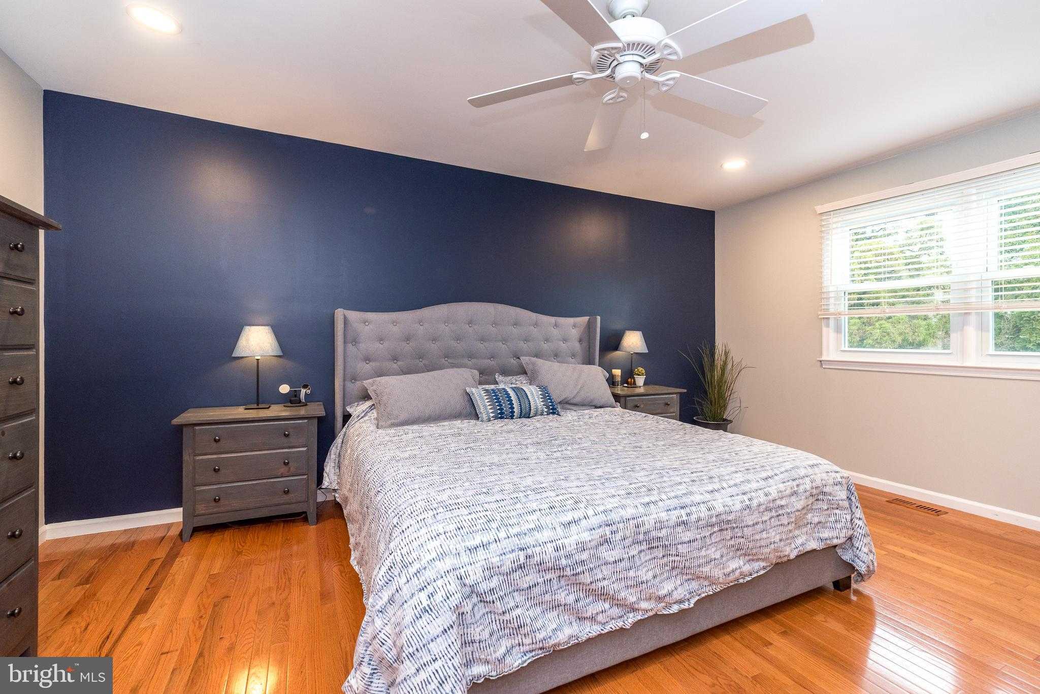 221 Stefan Pl photo 36