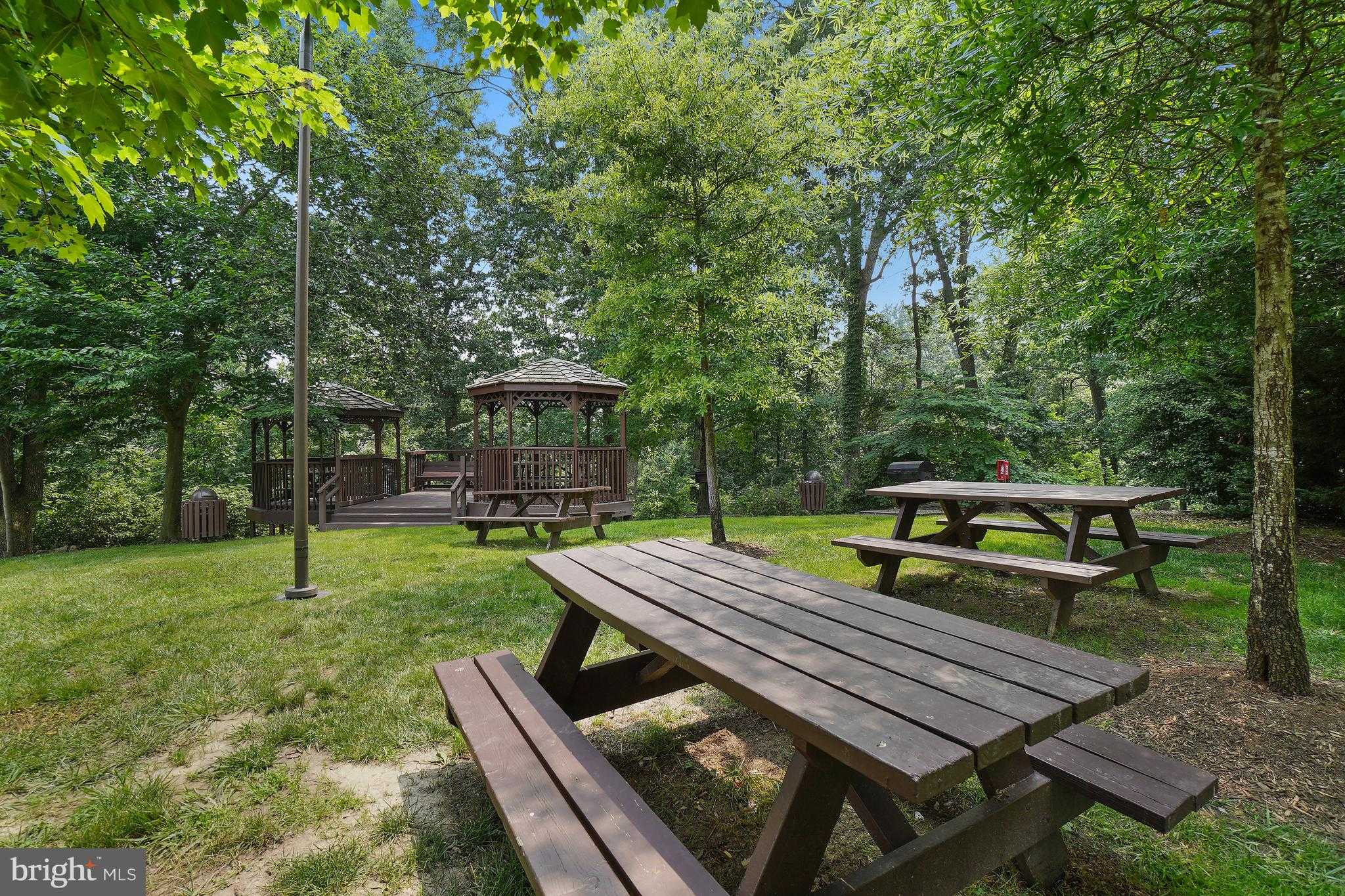 5901 Mount Eagle Dr photo 87