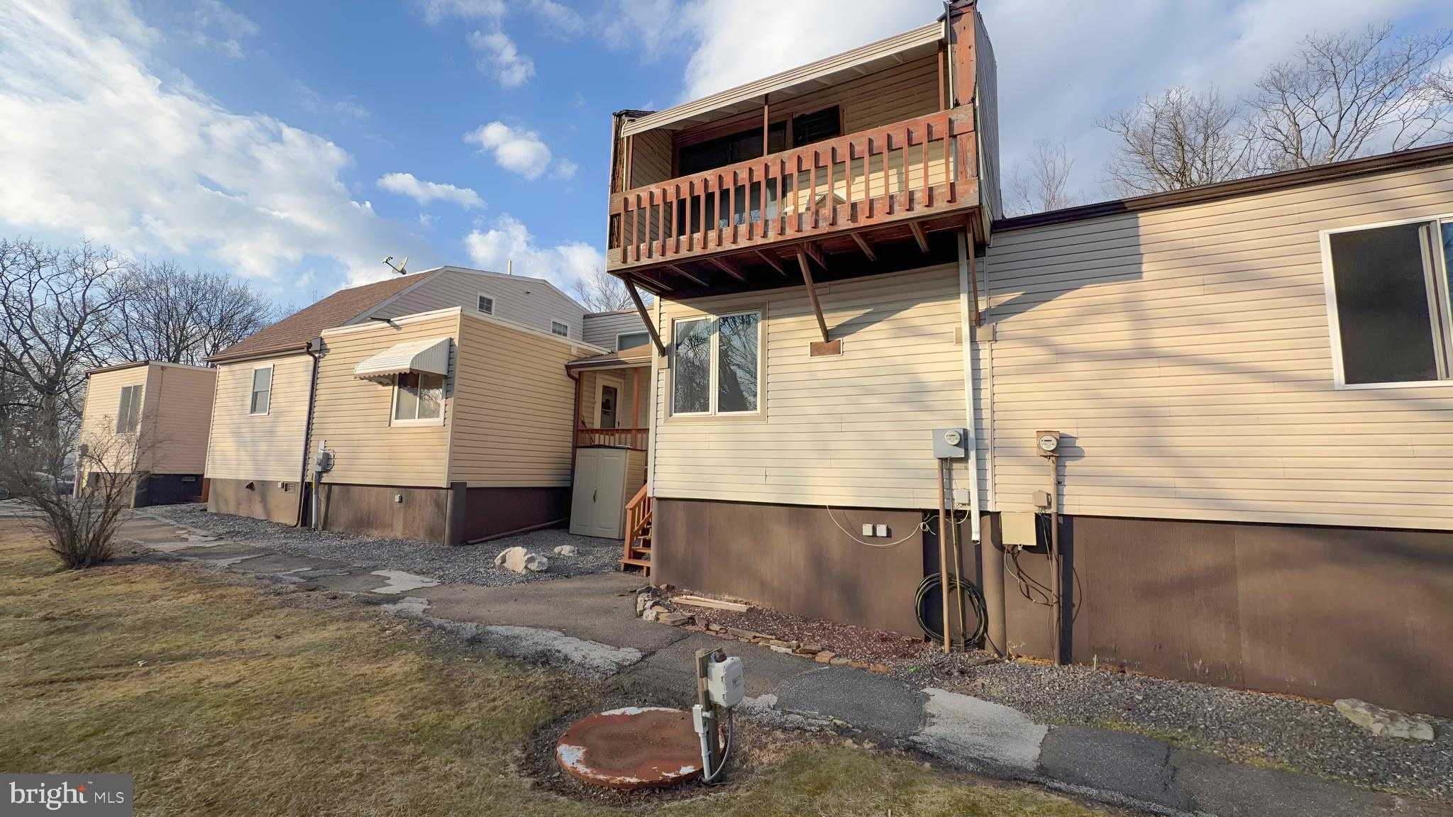 13 Princess Dr photo 3