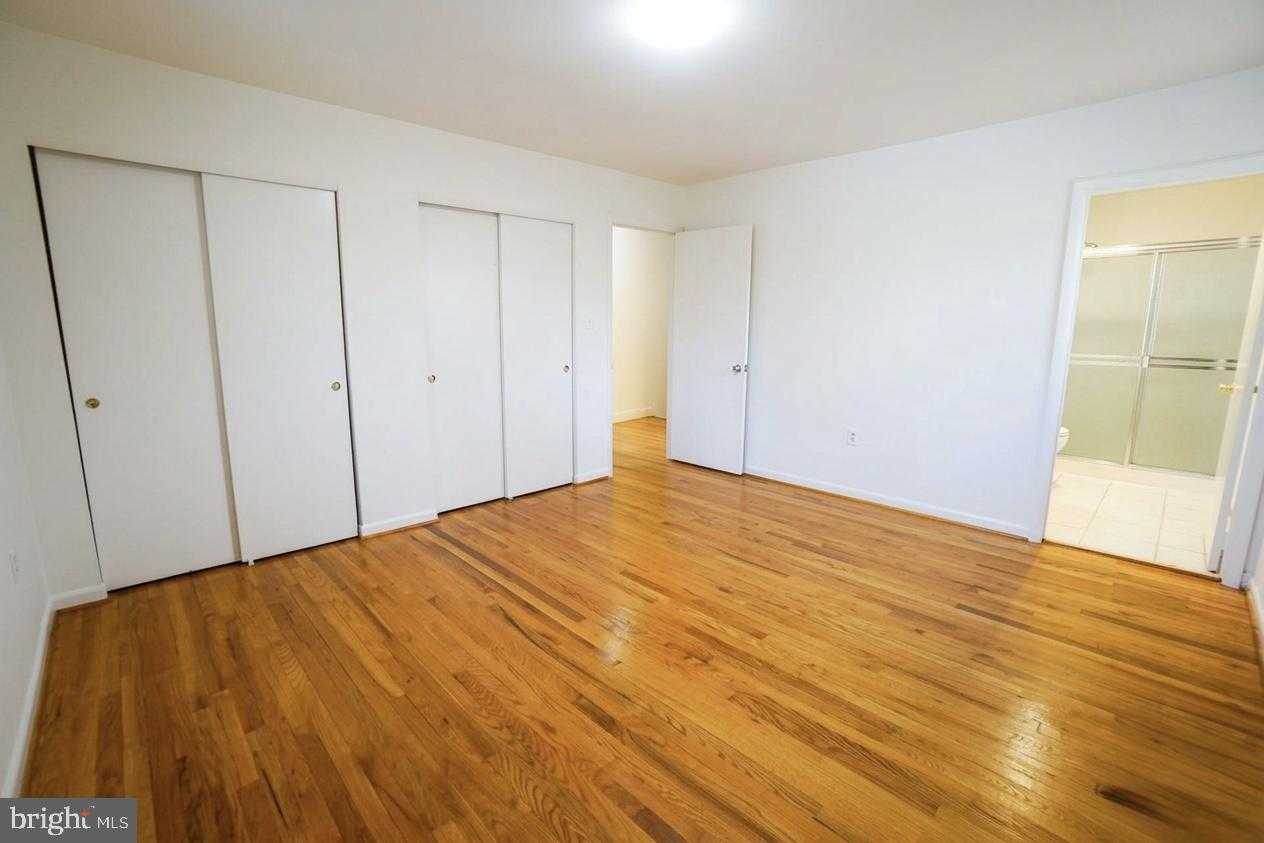 13911 Castaway Dr photo 13