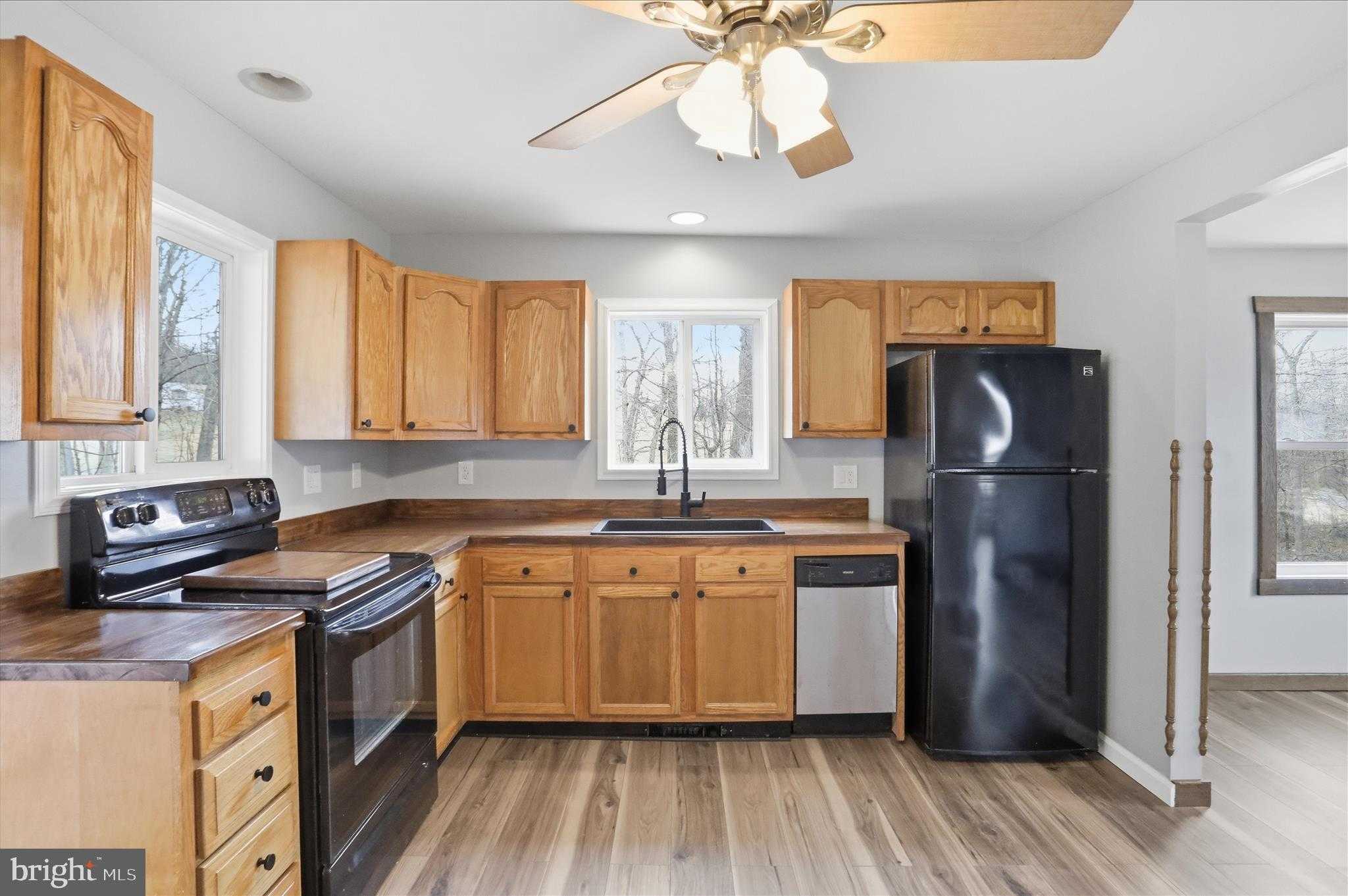 14008 Uhl Hwy SE photo 9