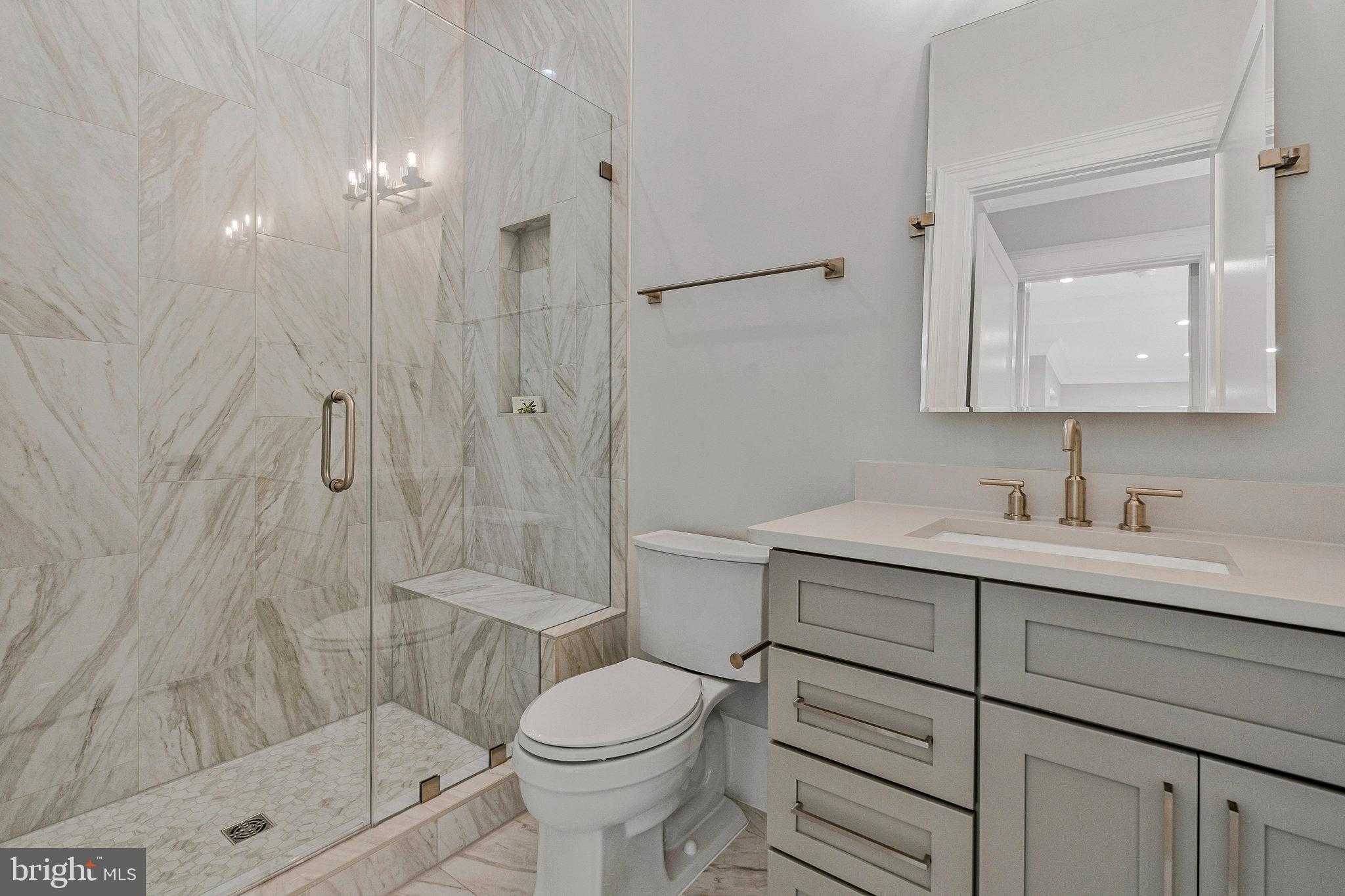 1044 Carper St photo 52