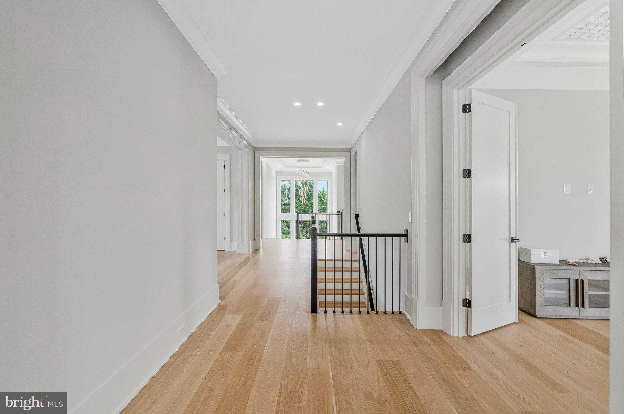 1044 Carper St photo 57