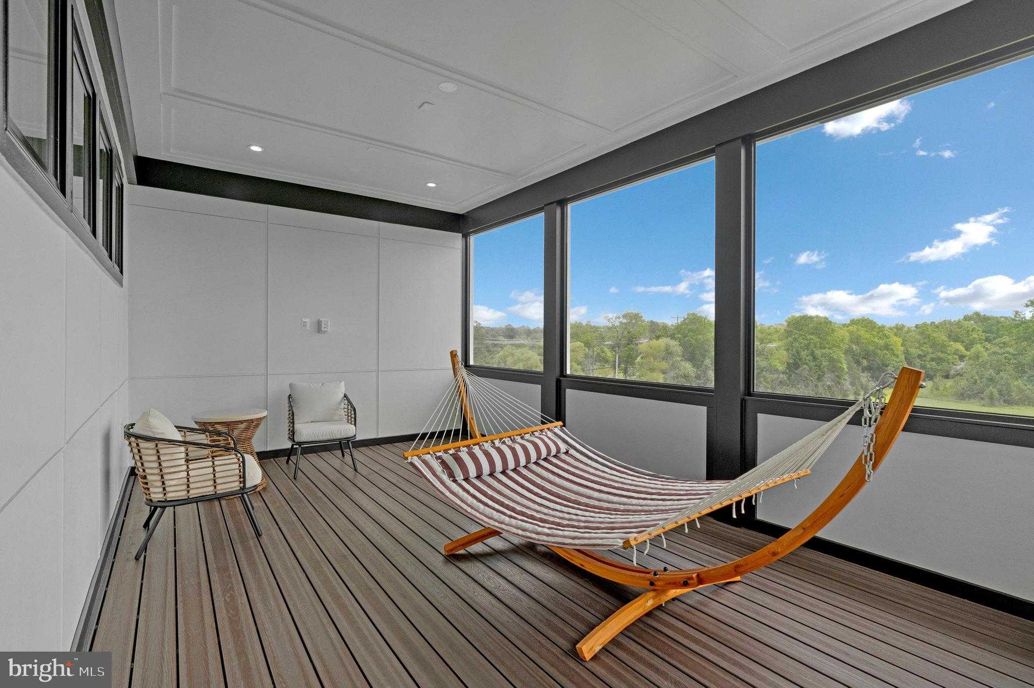 1044 Carper St photo 76