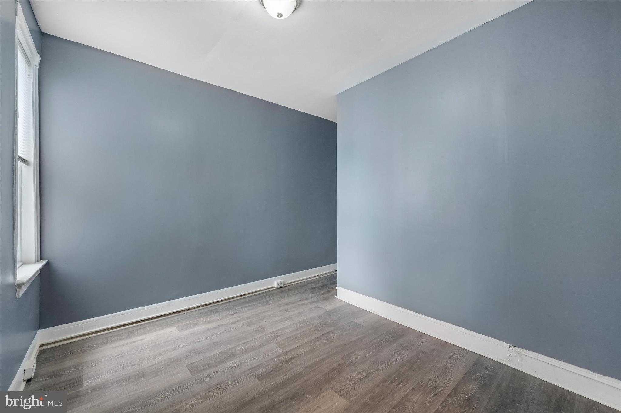 1110 Morton Ave photo 11