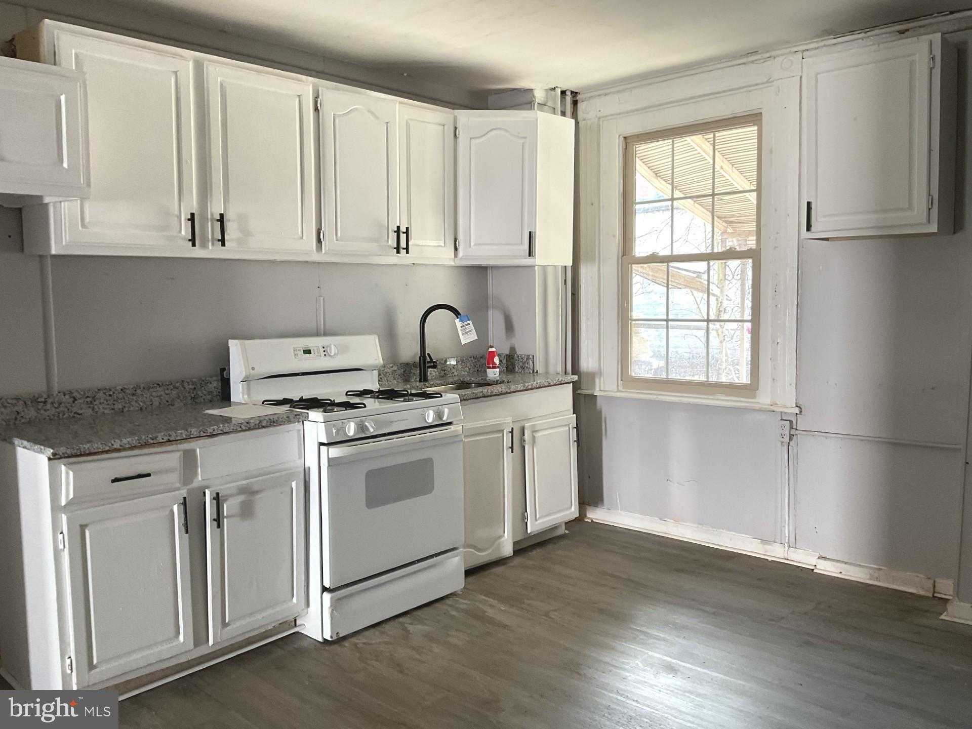 2683 Dulany St photo 5