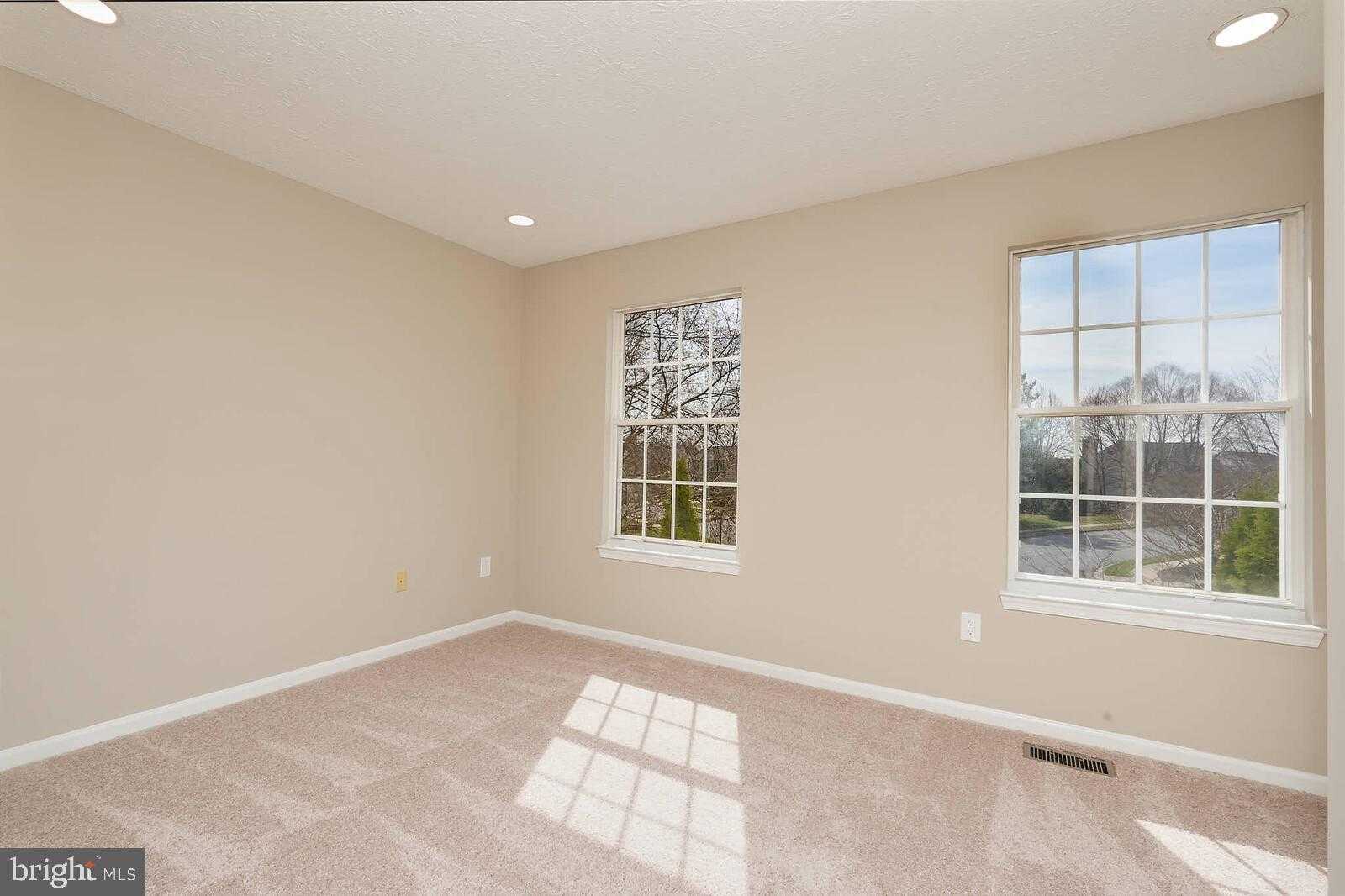 66 Fox Rock Dr photo 34