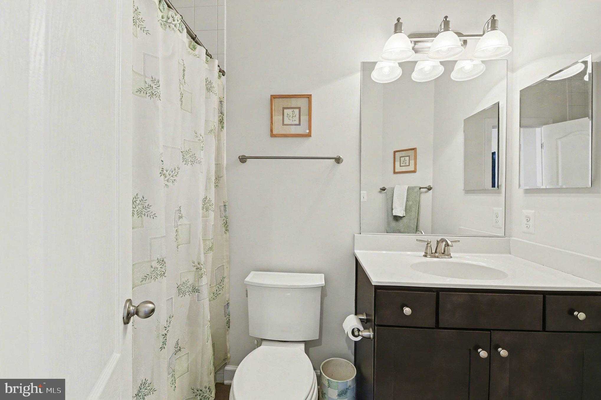 724 Montravel CT photo 39