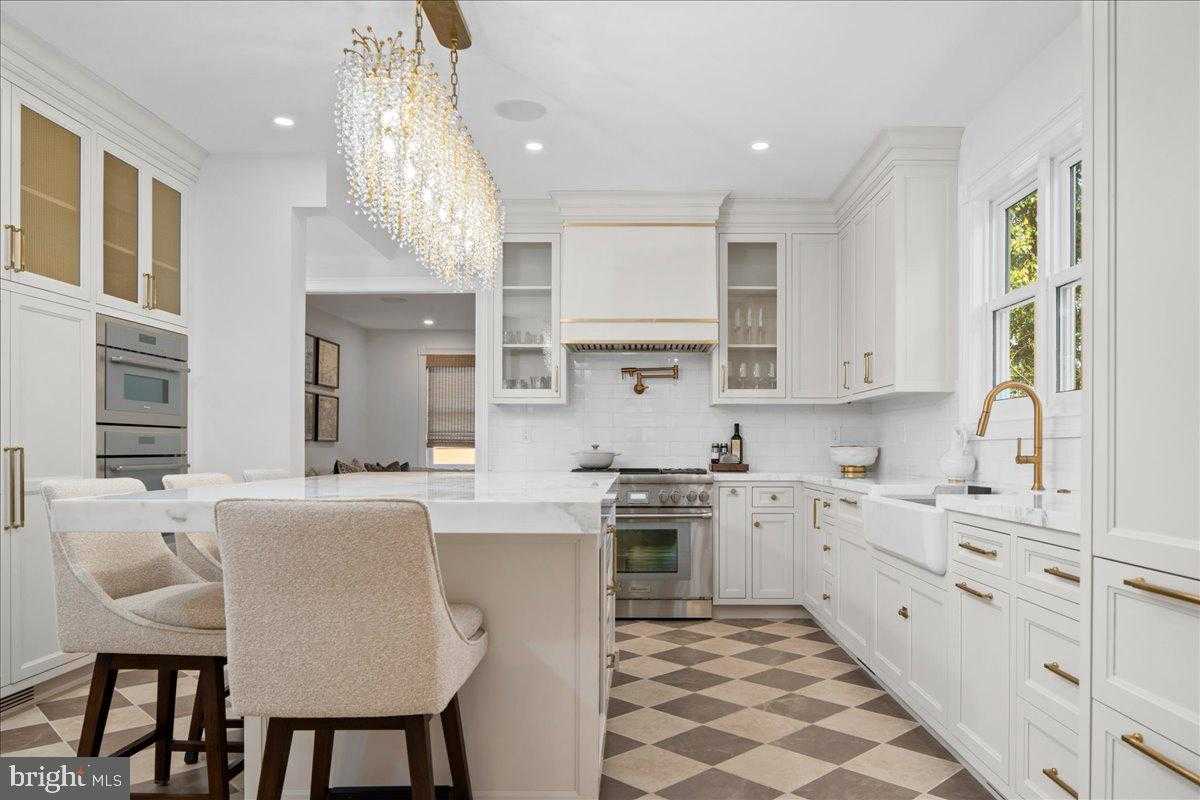 194 N Chancellor St photo 16