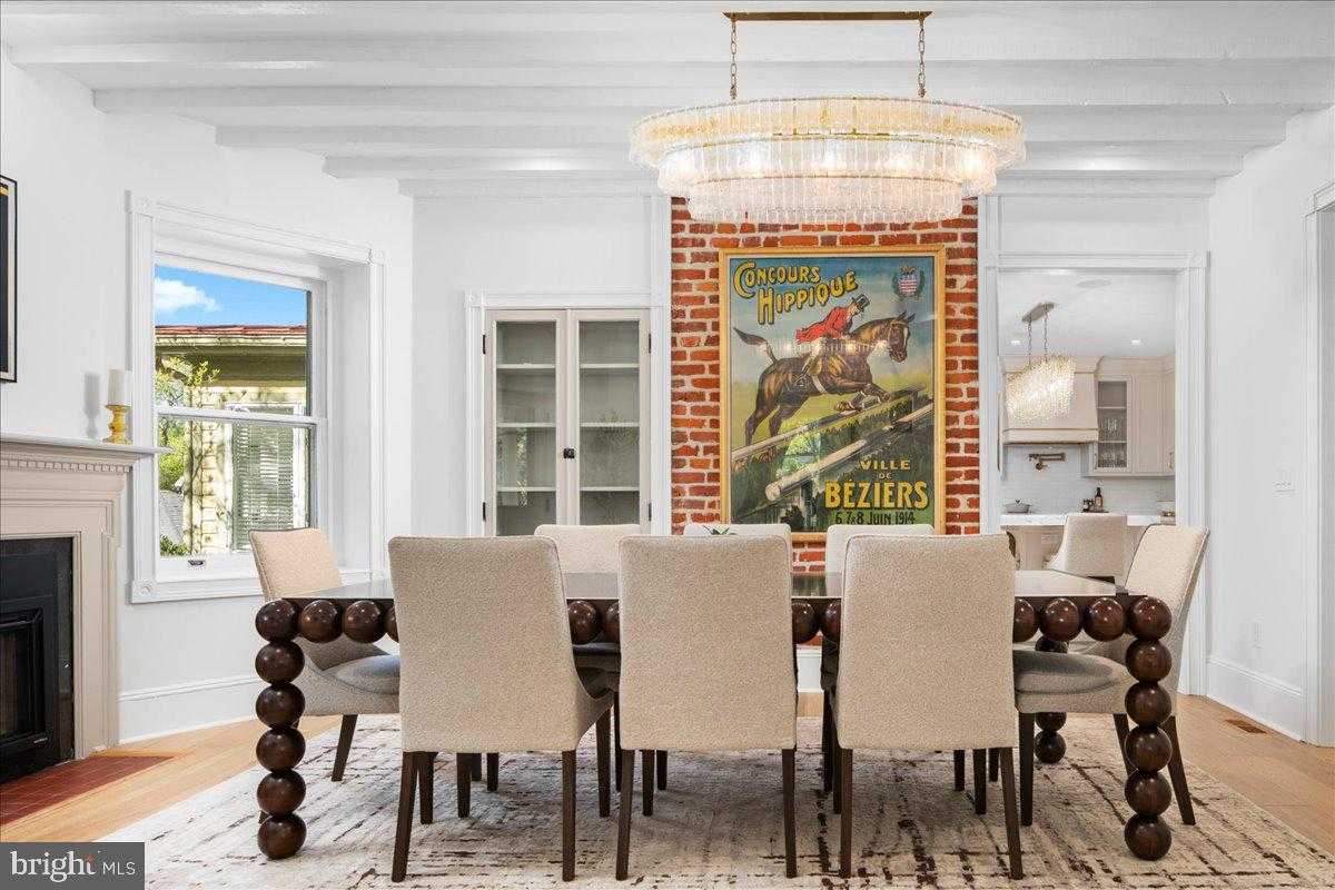 194 N Chancellor St photo 9