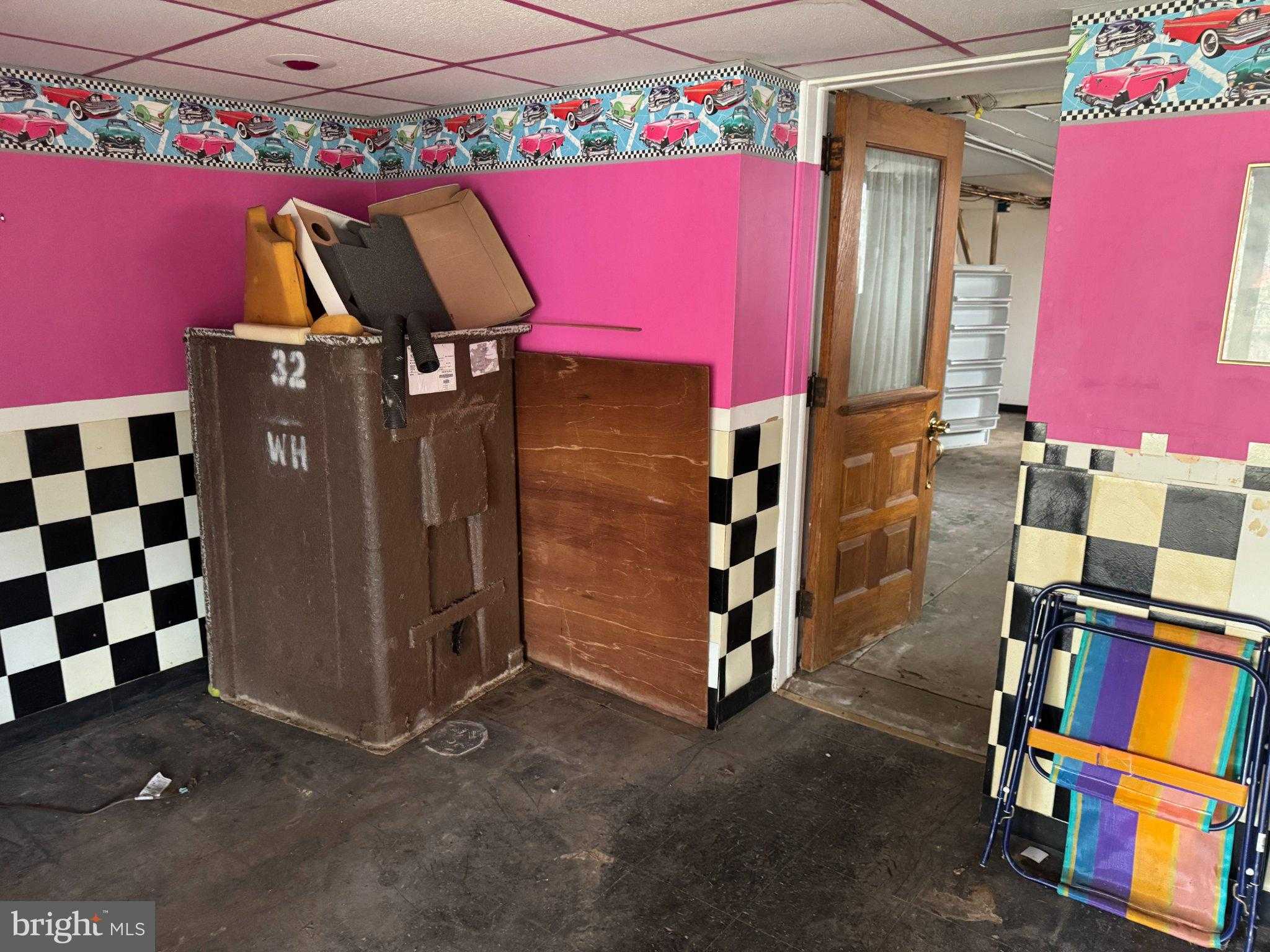 548 Woodland Ave photo 33