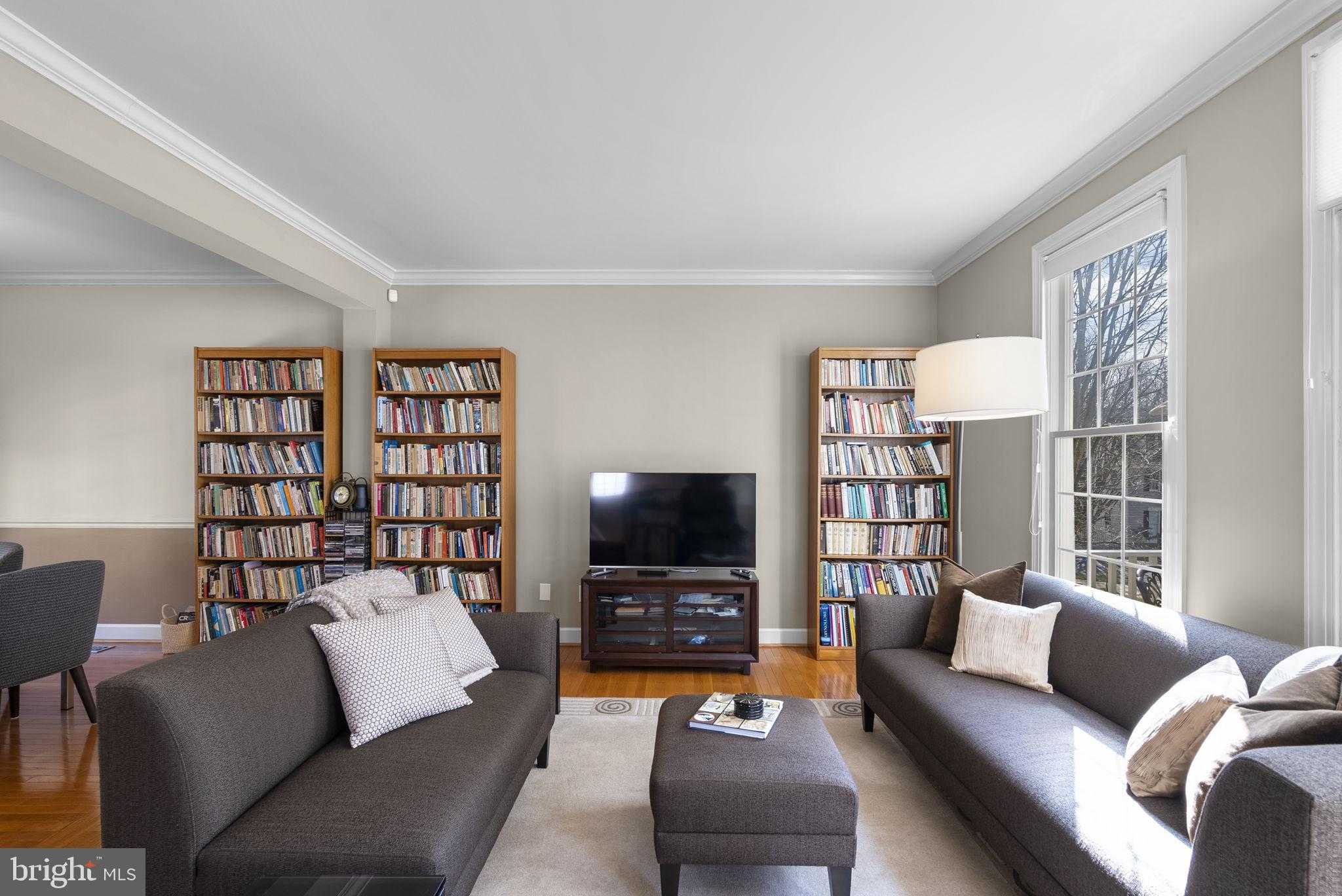 353 Alfandre Mews photo 11