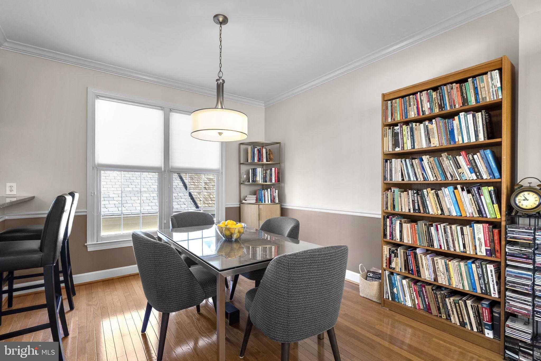 353 Alfandre Mews photo 16