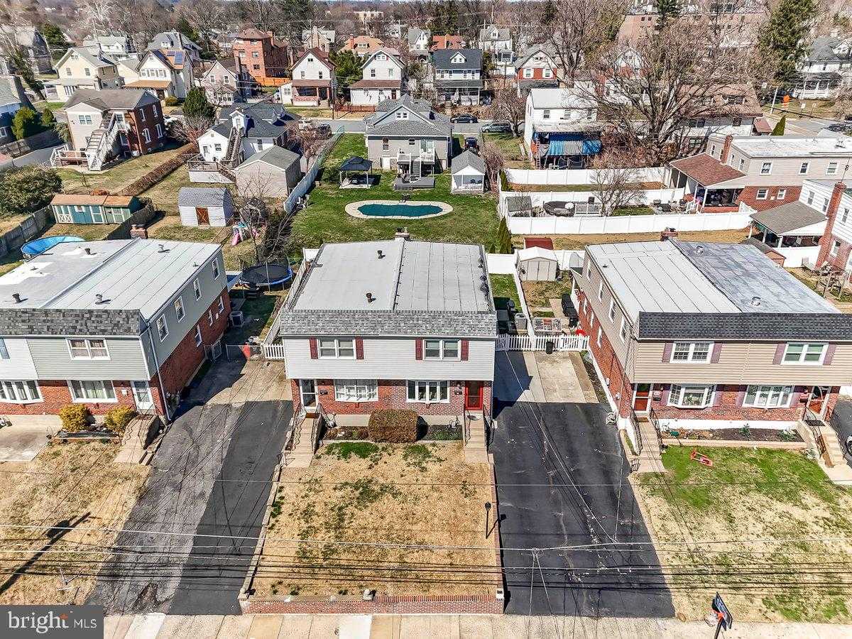 215 Riverview Ave photo 27